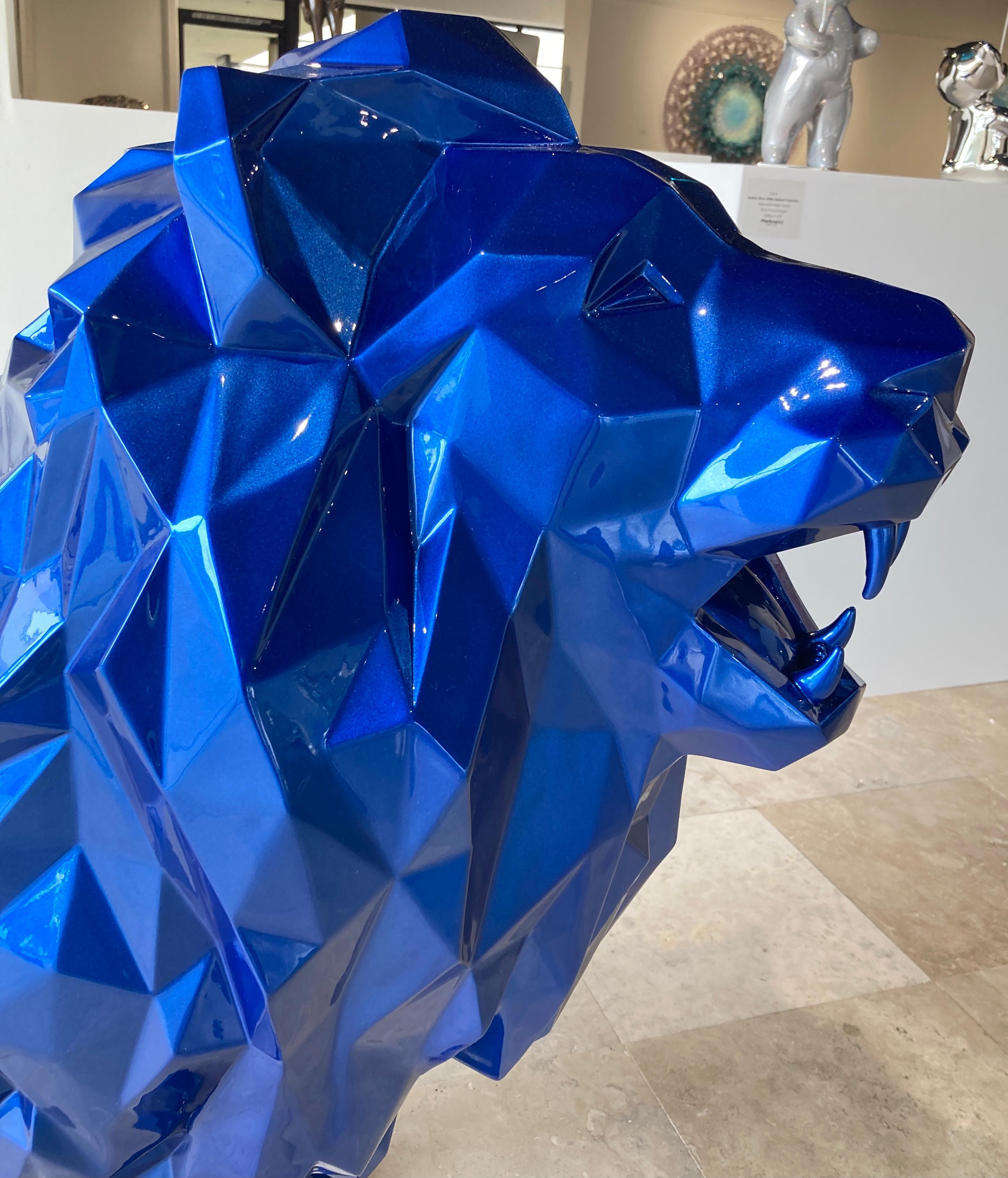 lion bleu