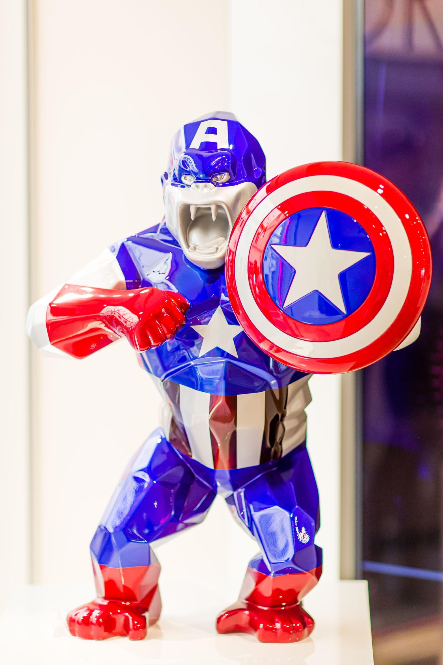 Superhero - Captain America Kong - Sculpture by Richard Orlinksi