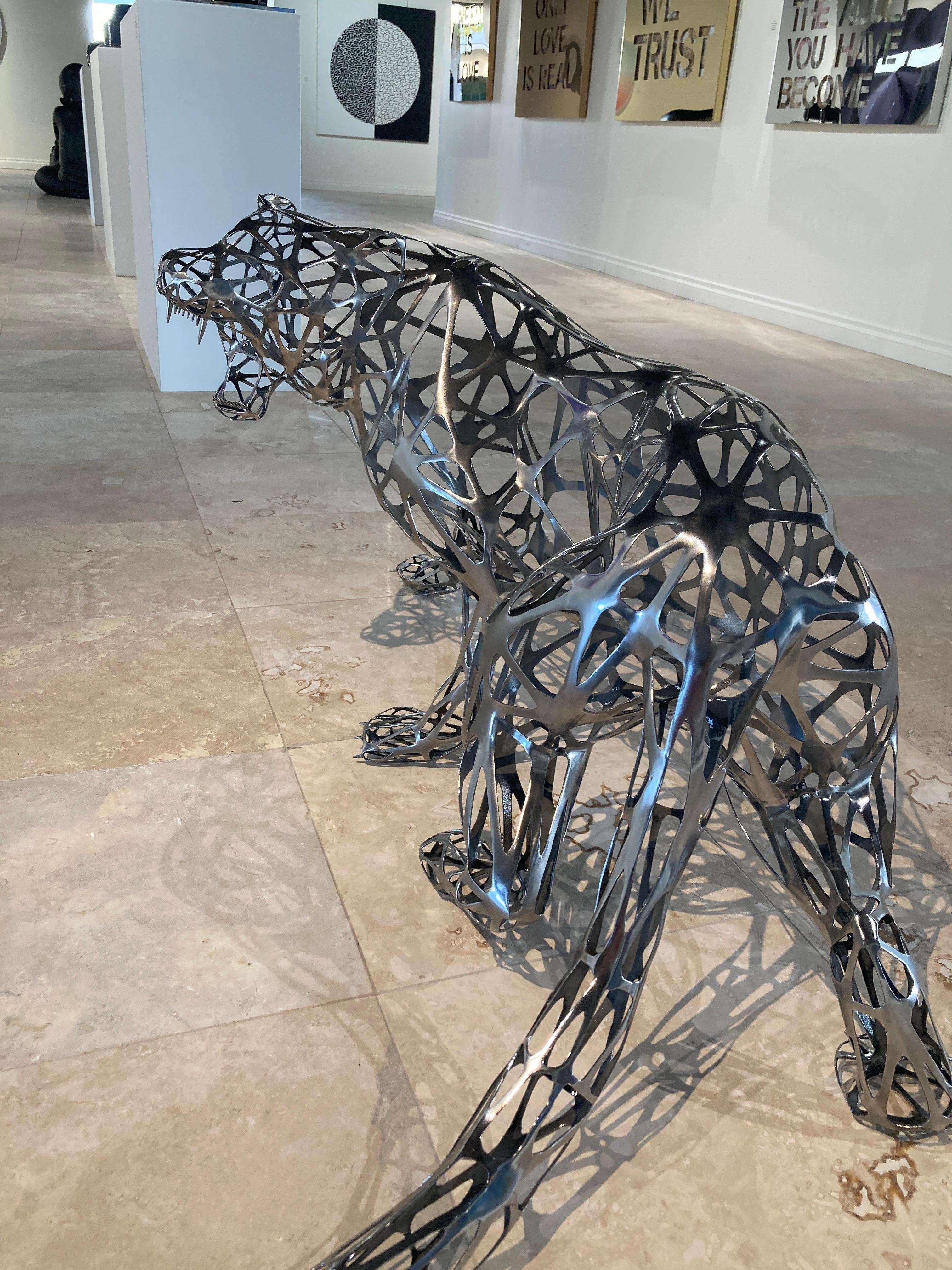 joe rogan wolf statue
