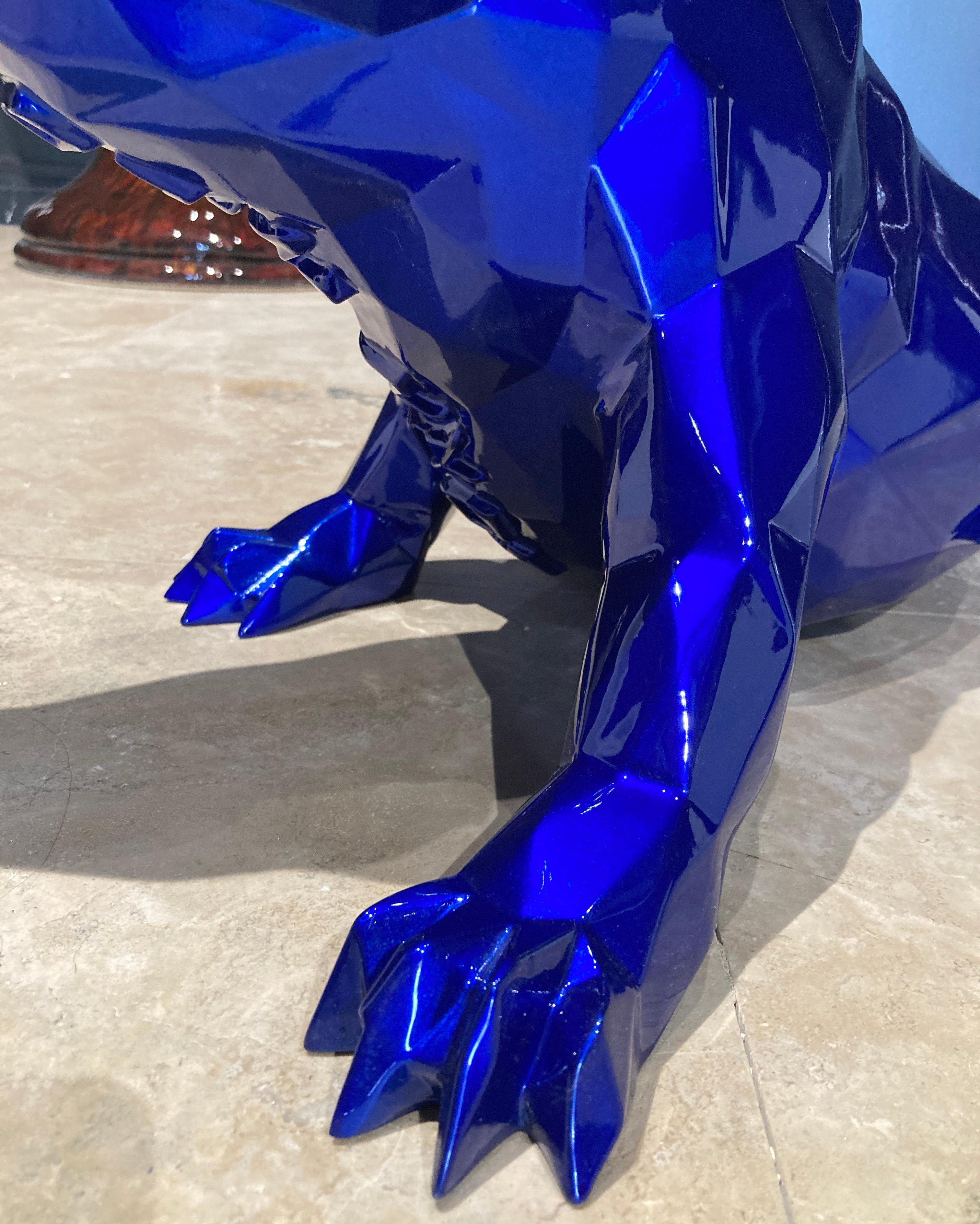 Krokodil - 110 cm Bleu Mick 48/50 (Violett), Abstract Sculpture, von Richard Orlinski