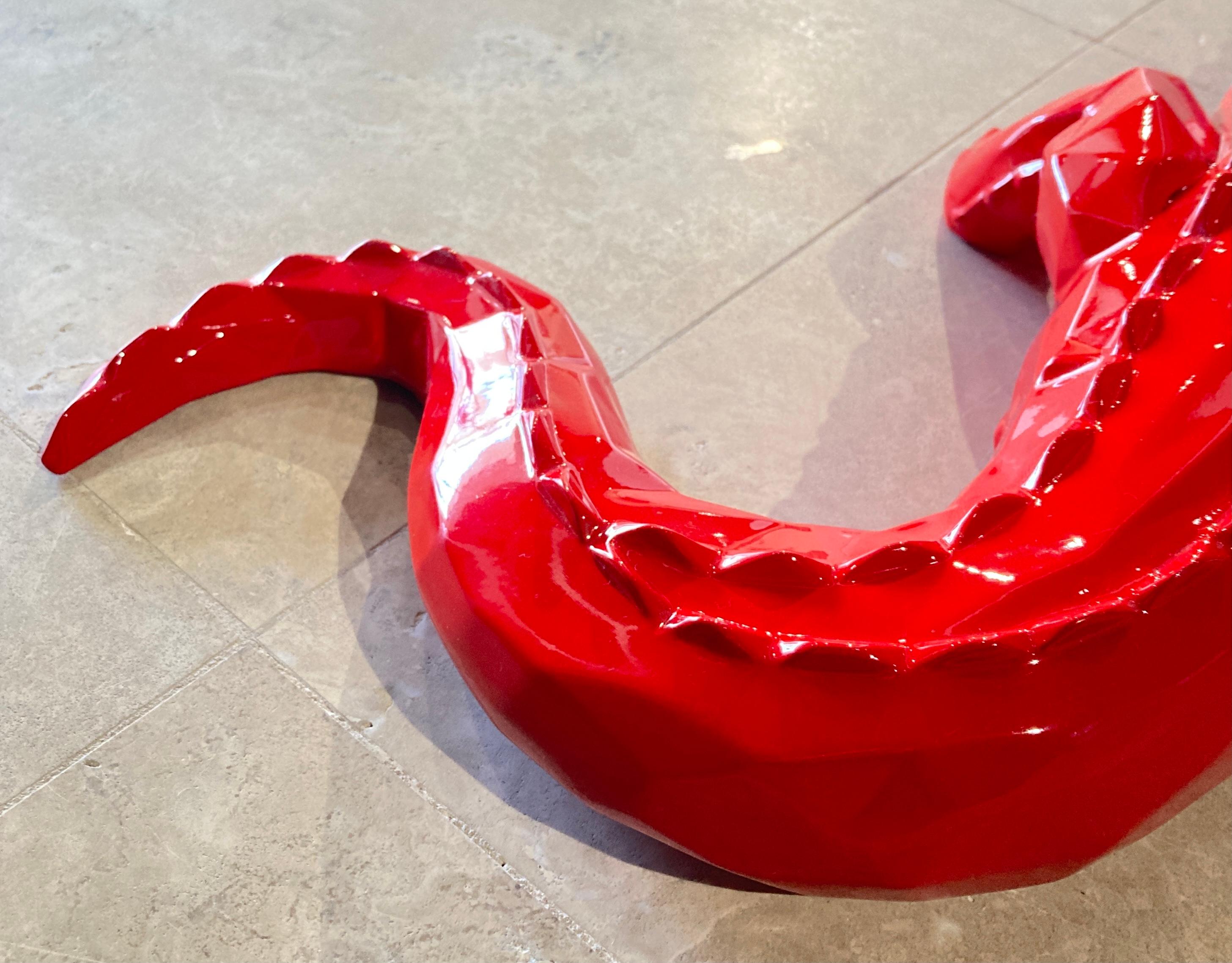 Crocodile - Rouge - Sculpture by Richard Orlinski