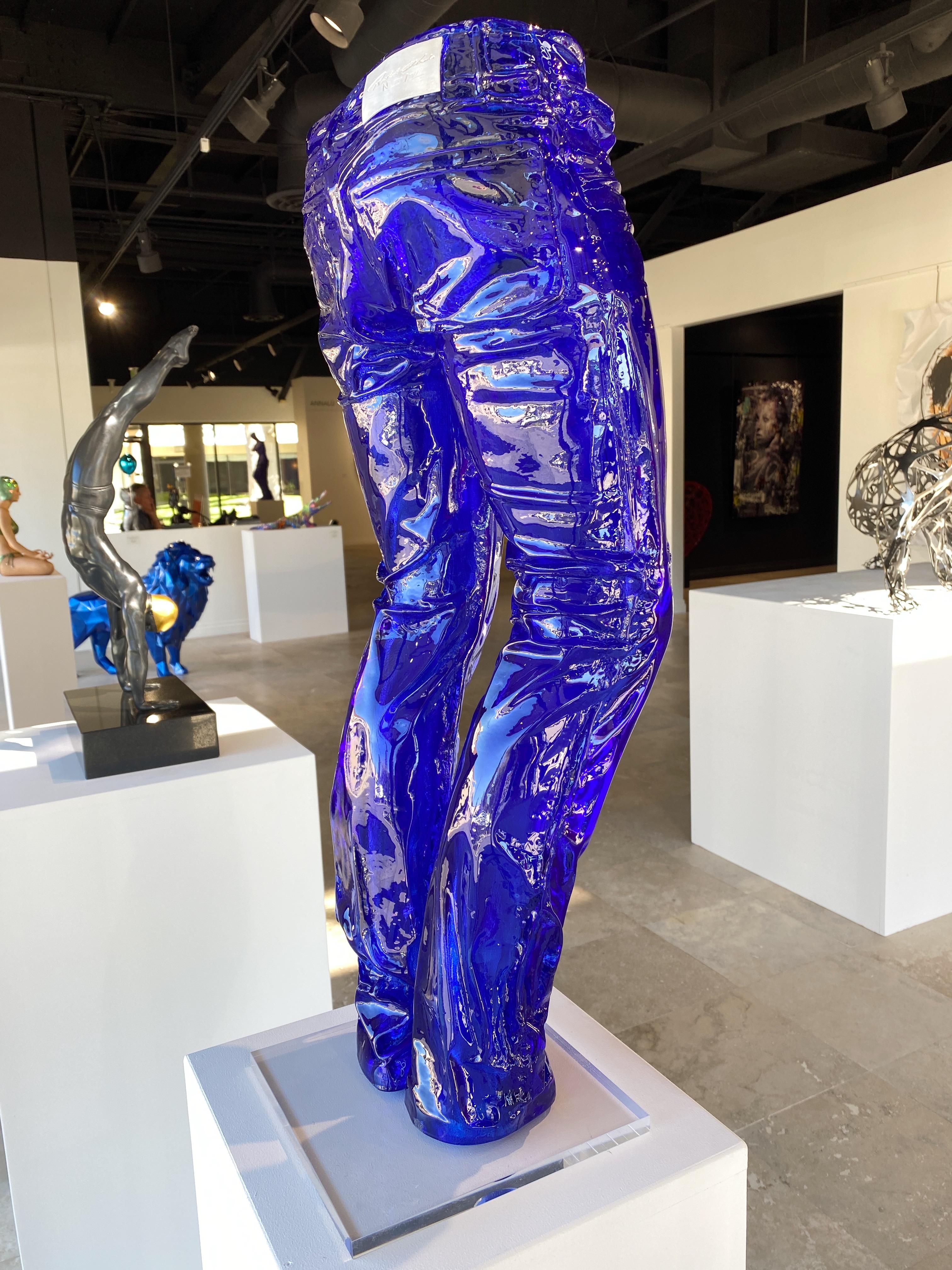 Artist: Richard Orlinski, French
Title: Crystal Clear Blue Jeans
Edition 1 of 8
Media: Epoxy resin
Dimensions: 10.5 x 27.5 x 9 in. / 27 x 70 x 23 cm
- -

About the artist:

Richard Orlinski sculpts to sublimate reality and create living, beautiful