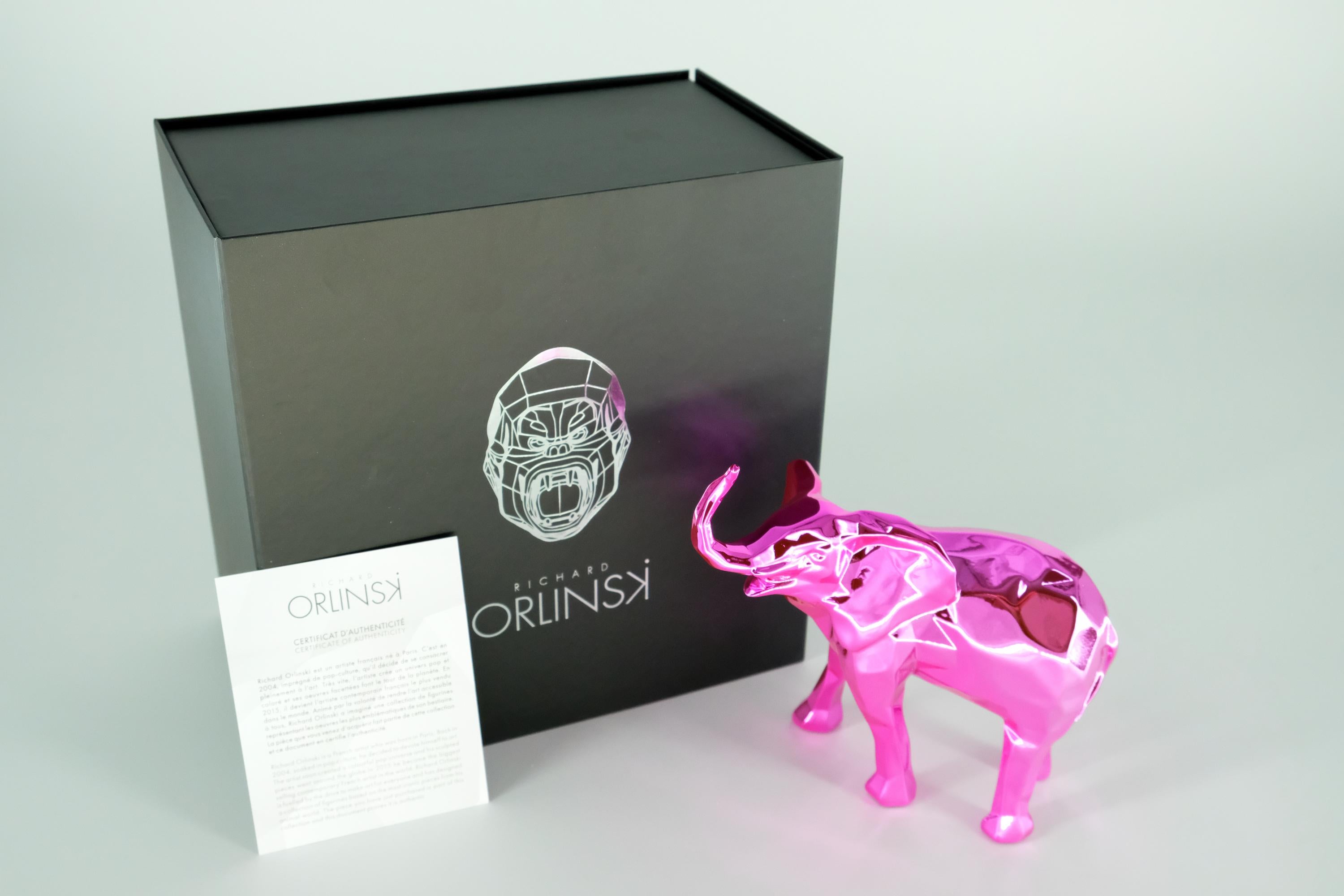 Richard ORLINSKI
Elephant Spirit (Pink Edition)

Sculpture in resin
Metallic Pink
About 14 x 12 x 5 cm (c. 5.5 x 4.7 x 2 in)
Presented in original box with certificate

Excellent condition