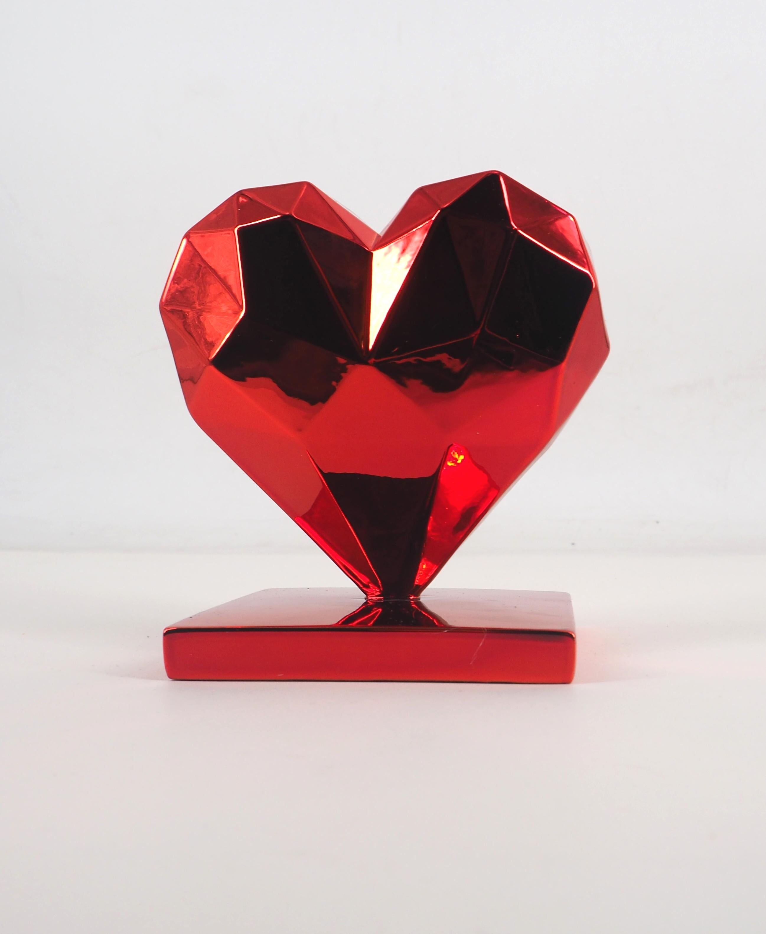 Figurative Sculpture Richard Orlinski - Heart Spirit (édition rouge) - Sculpture dans sa boîte d'origine avec certificat d'artiste