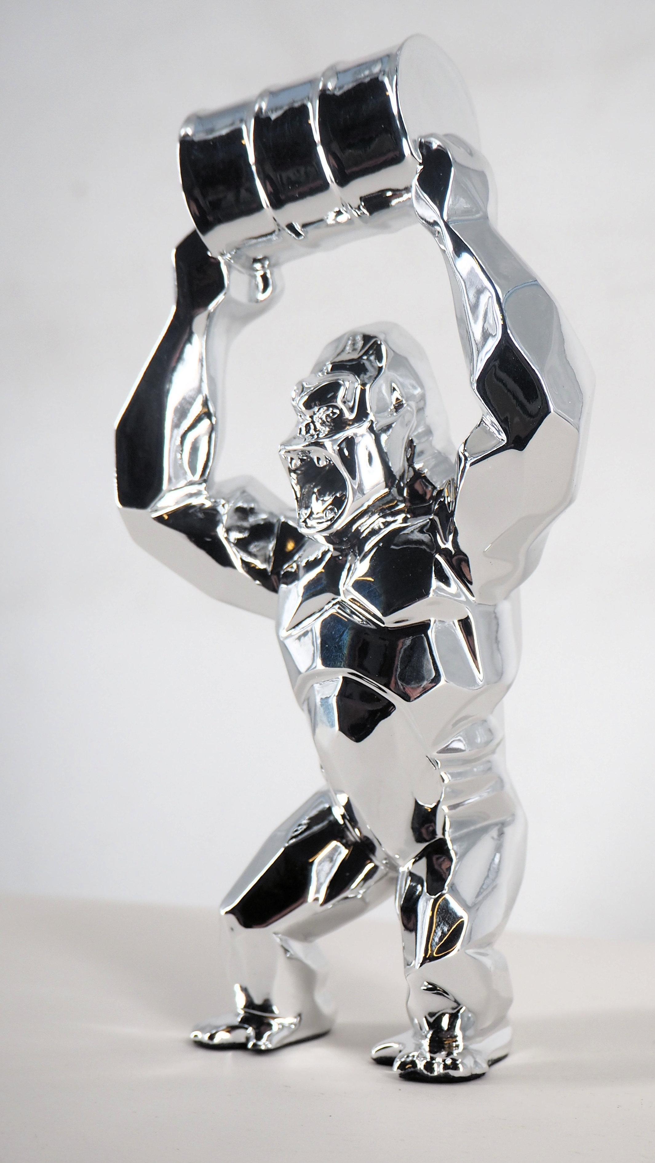 Kong Oil  (Silver) - Sculpture - Gray Figurative Sculpture by Richard Orlinski
