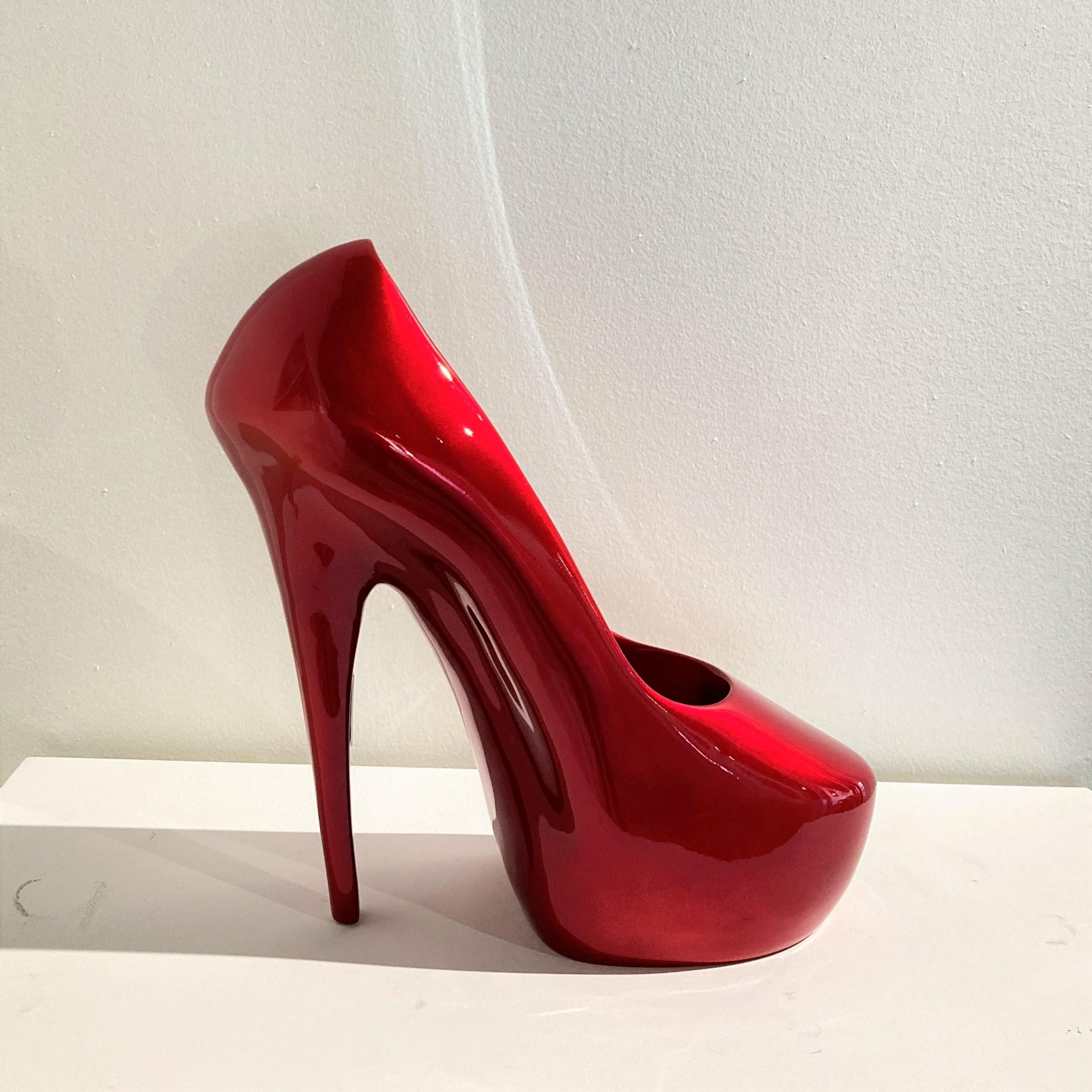 Richard Orlinski Figurative Sculpture - 40 cm Stiletto Red Resin 7/8