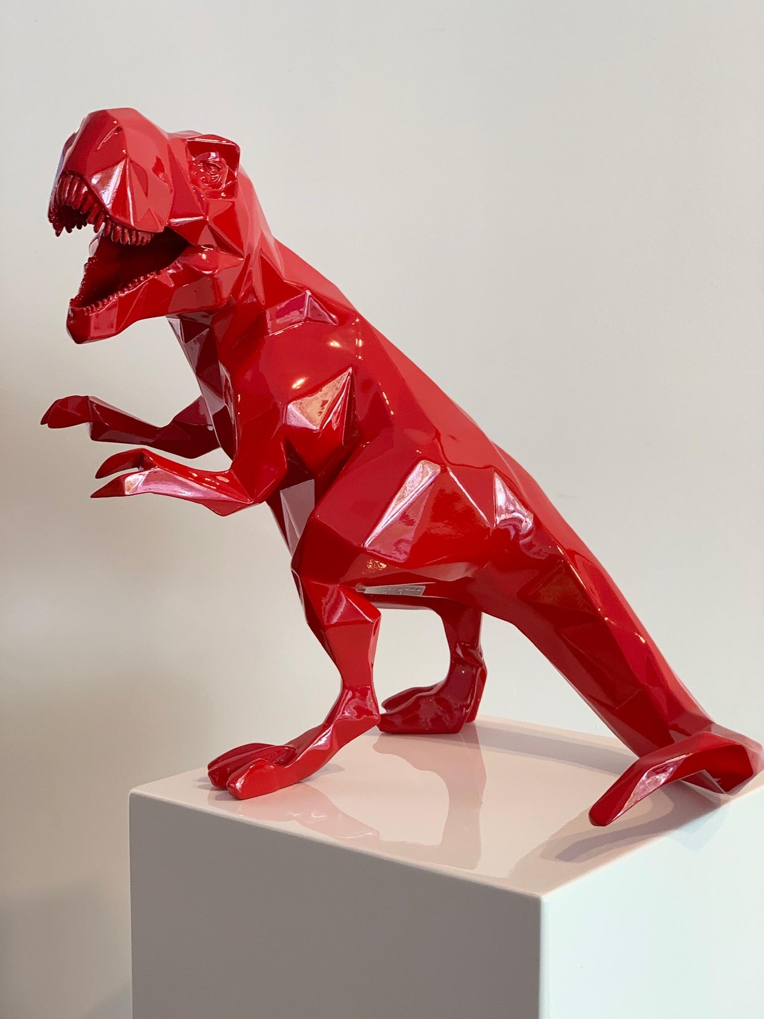 T-Rex, résine rouge - Sculpture de Richard Orlinski