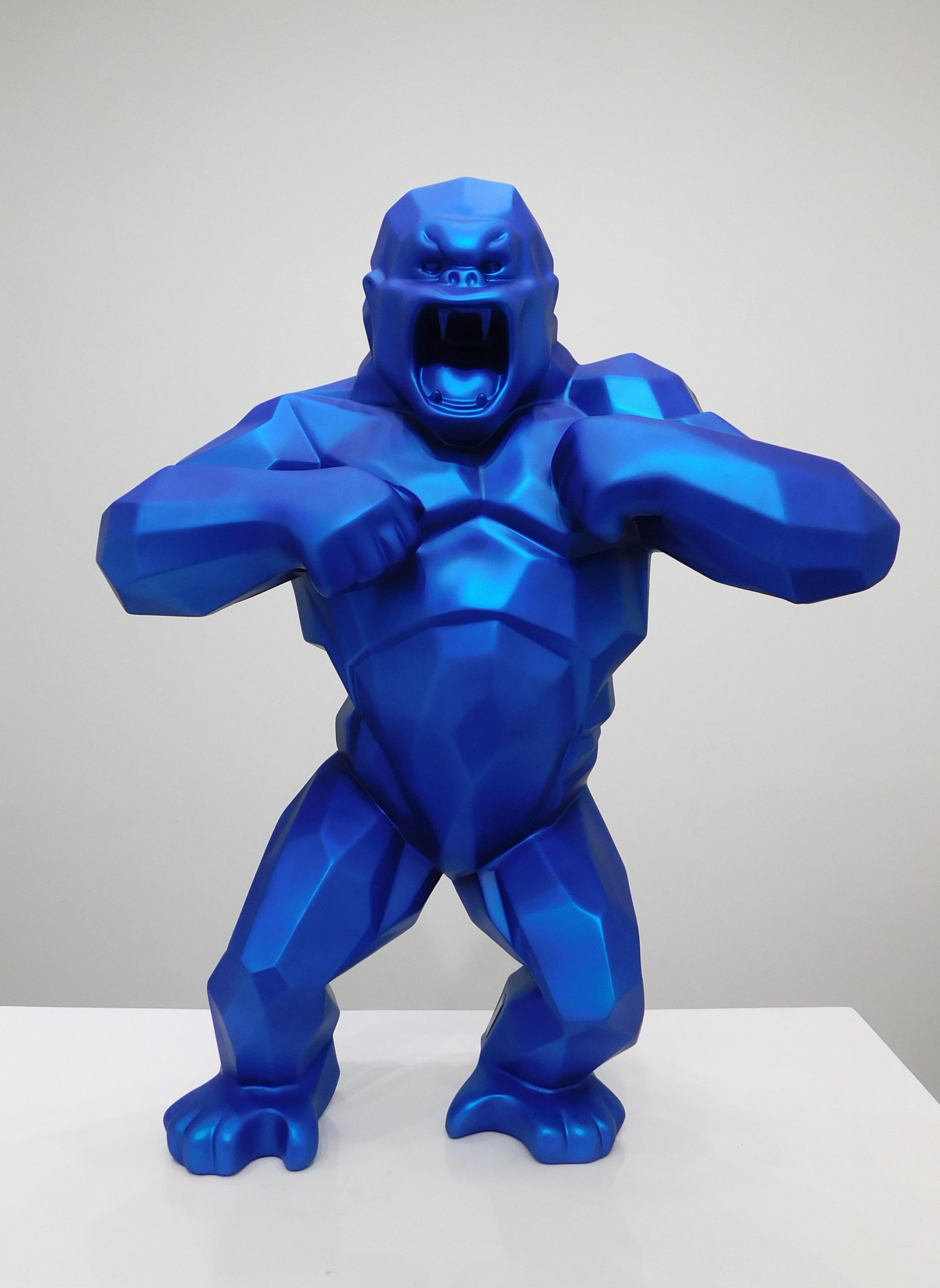 Richard Orlinski Figurative Sculpture - Wild Kong - Metallic Blue