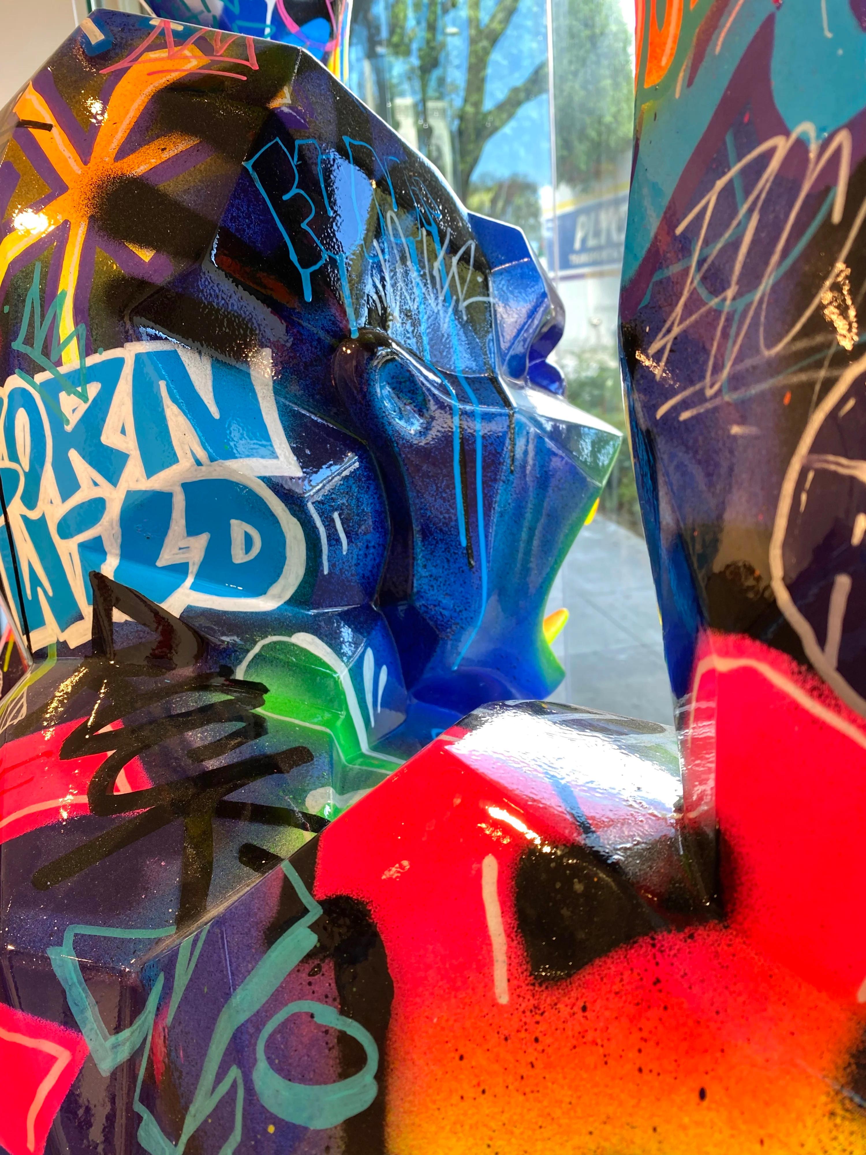 Richard Orlinski
Wild Kong Oil - TAG Graffiti
78.7 x 43.3 x 20.8 pouces
Sculpture en résine *Dimensions supplémentaires disponibles
Unique en son genre
Signé par l'artiste

Actuellement exposé à Art Angels Los Angeles