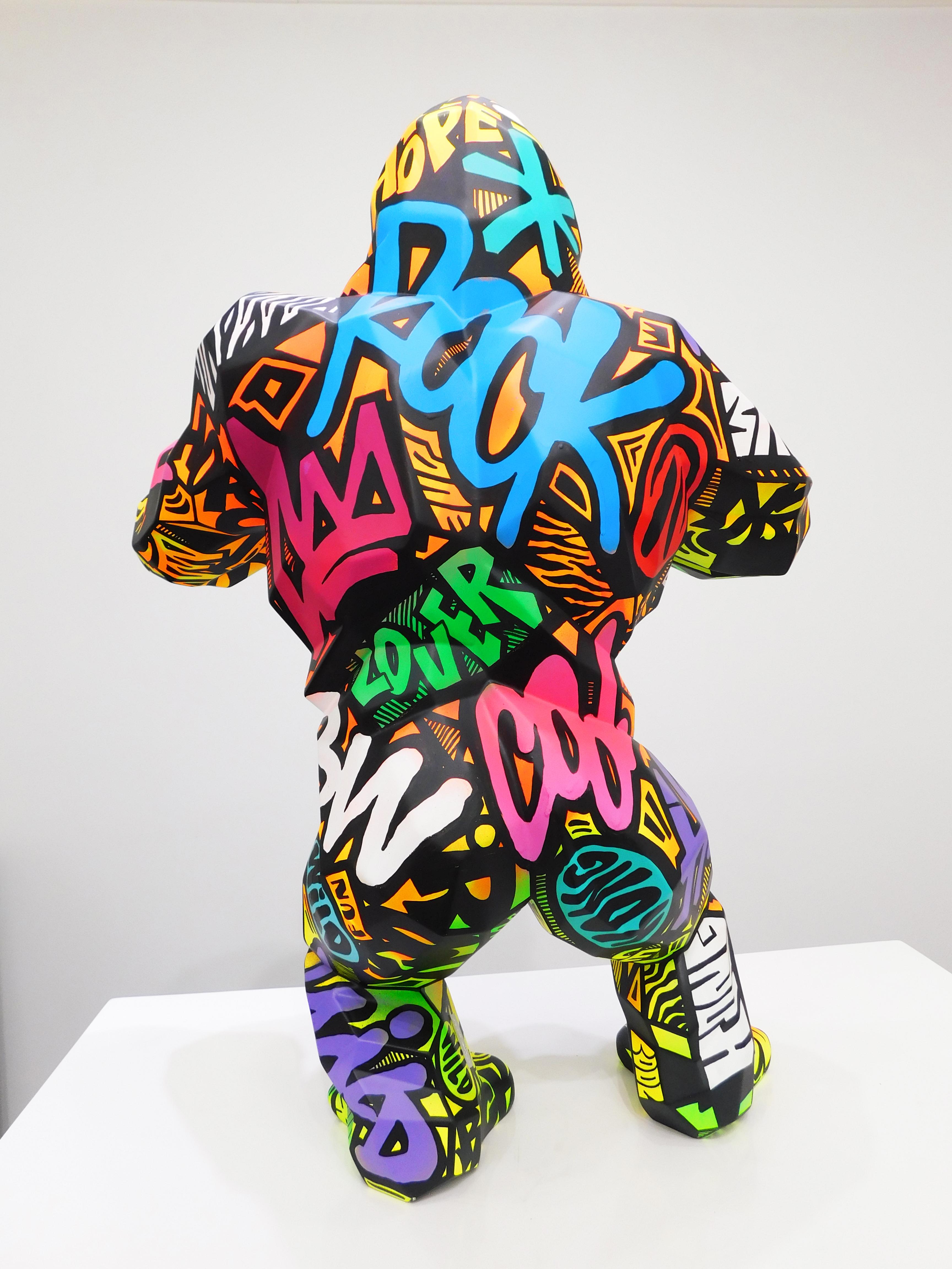 Wild Kong Tagged - Matte - Sculpture by Richard Orlinski