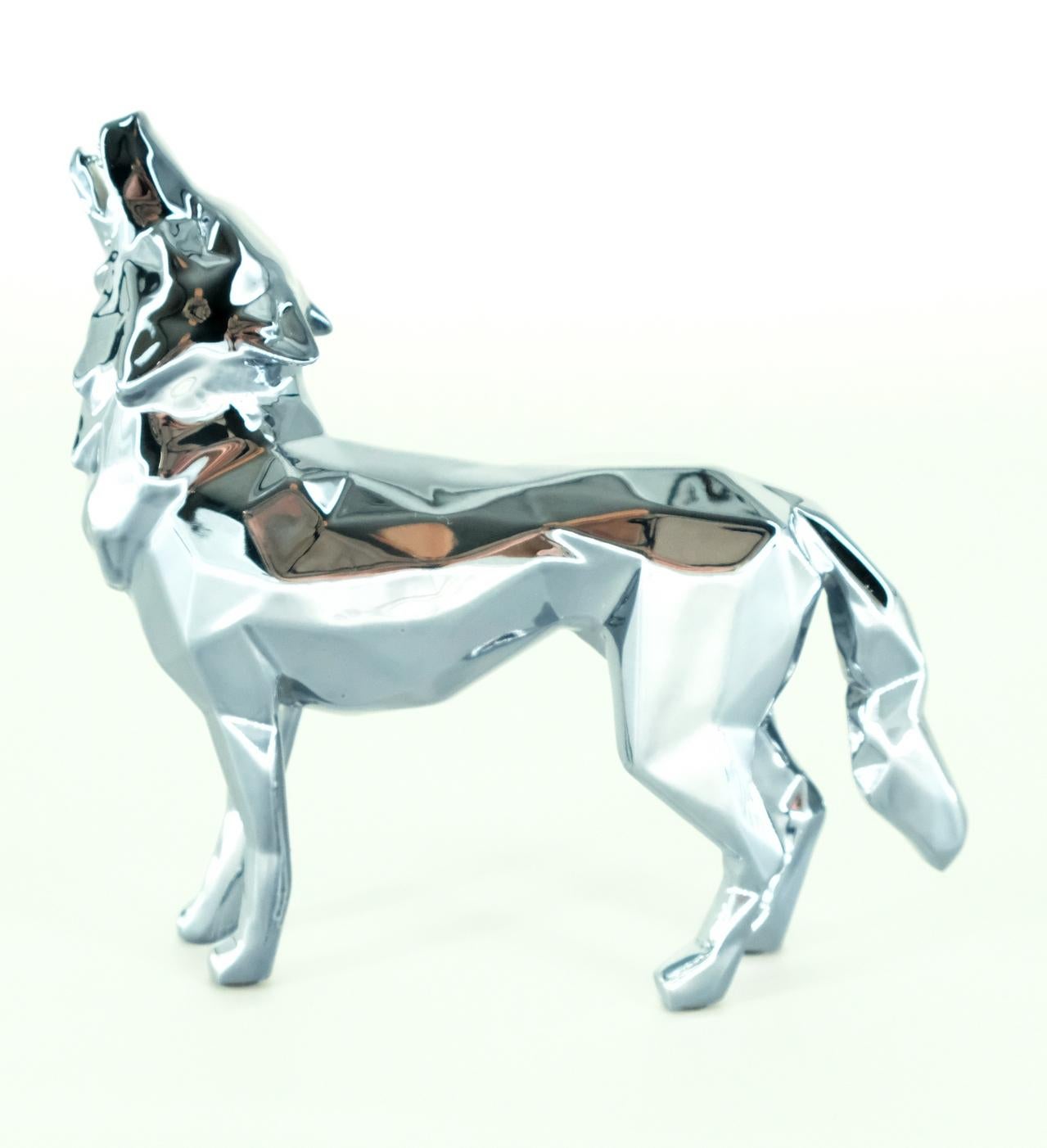 Richard Orlinski Figurative Sculpture - Wolf Spirit (Pearl Grey Edition) - Sculpture in original box with artist coa