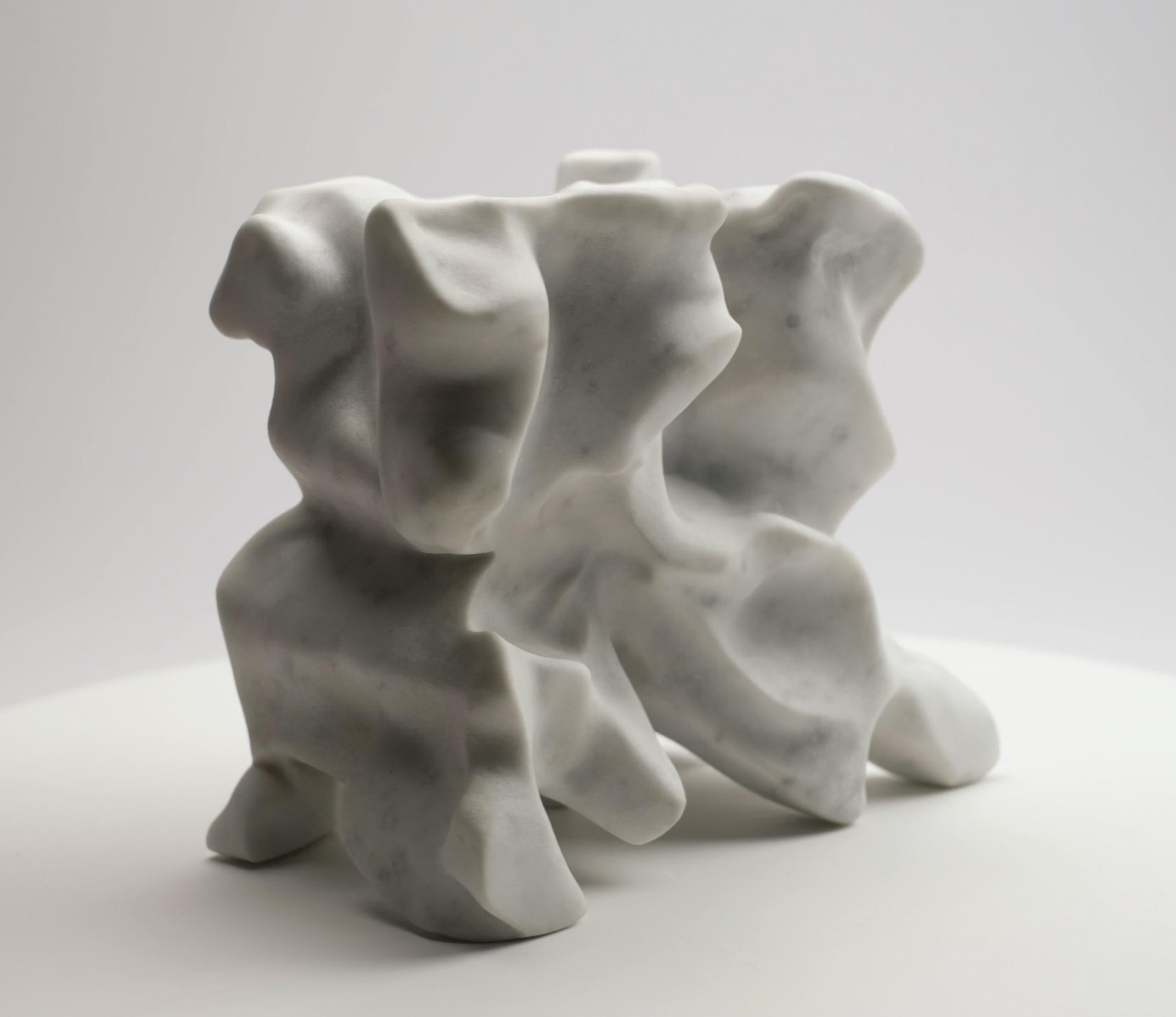 El Greco par Richard Perry - Sculpture abstraite contemporaine, marbre de Carrare 11