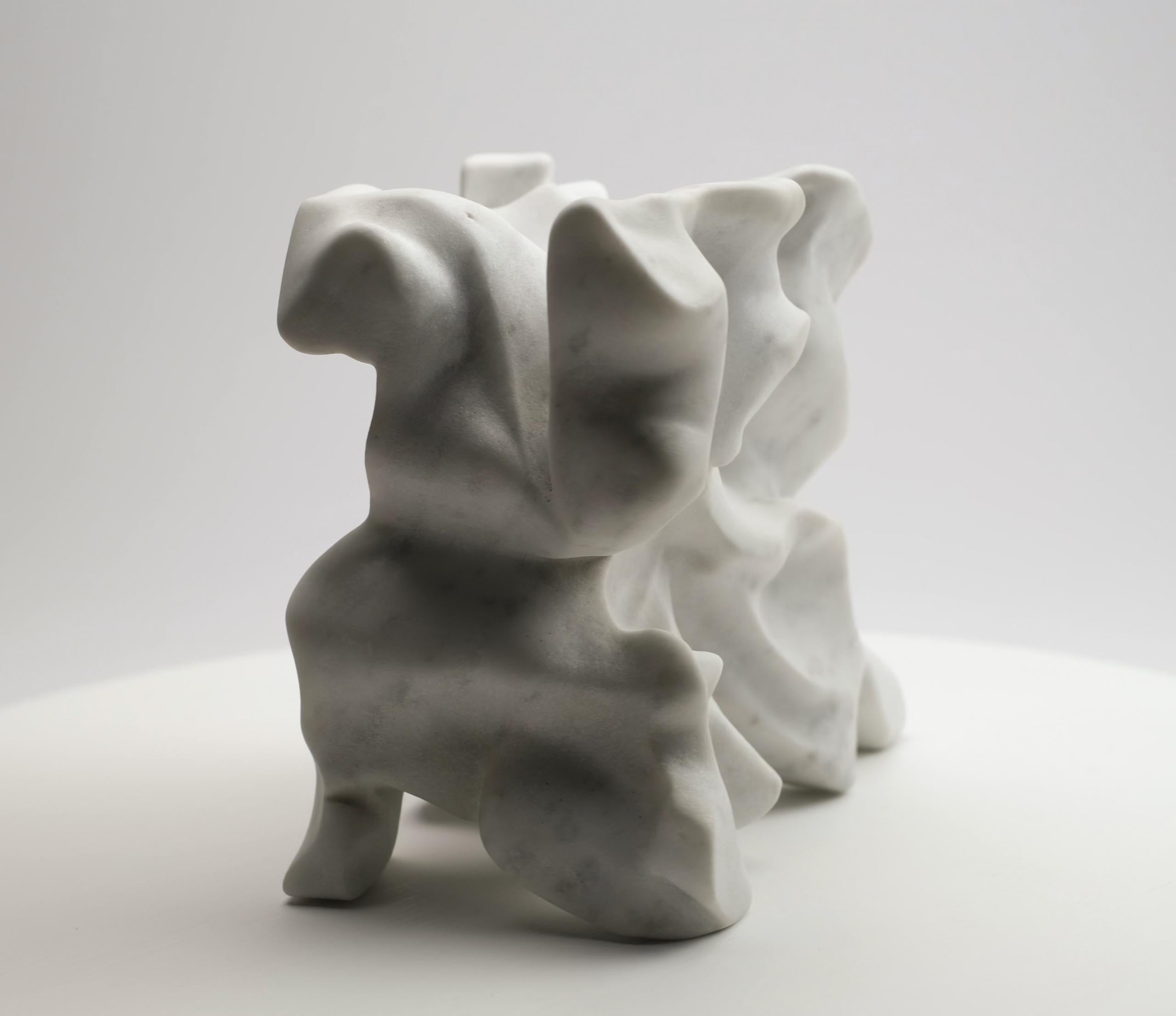 El Greco par Richard Perry - Sculpture abstraite contemporaine, marbre de Carrare 12