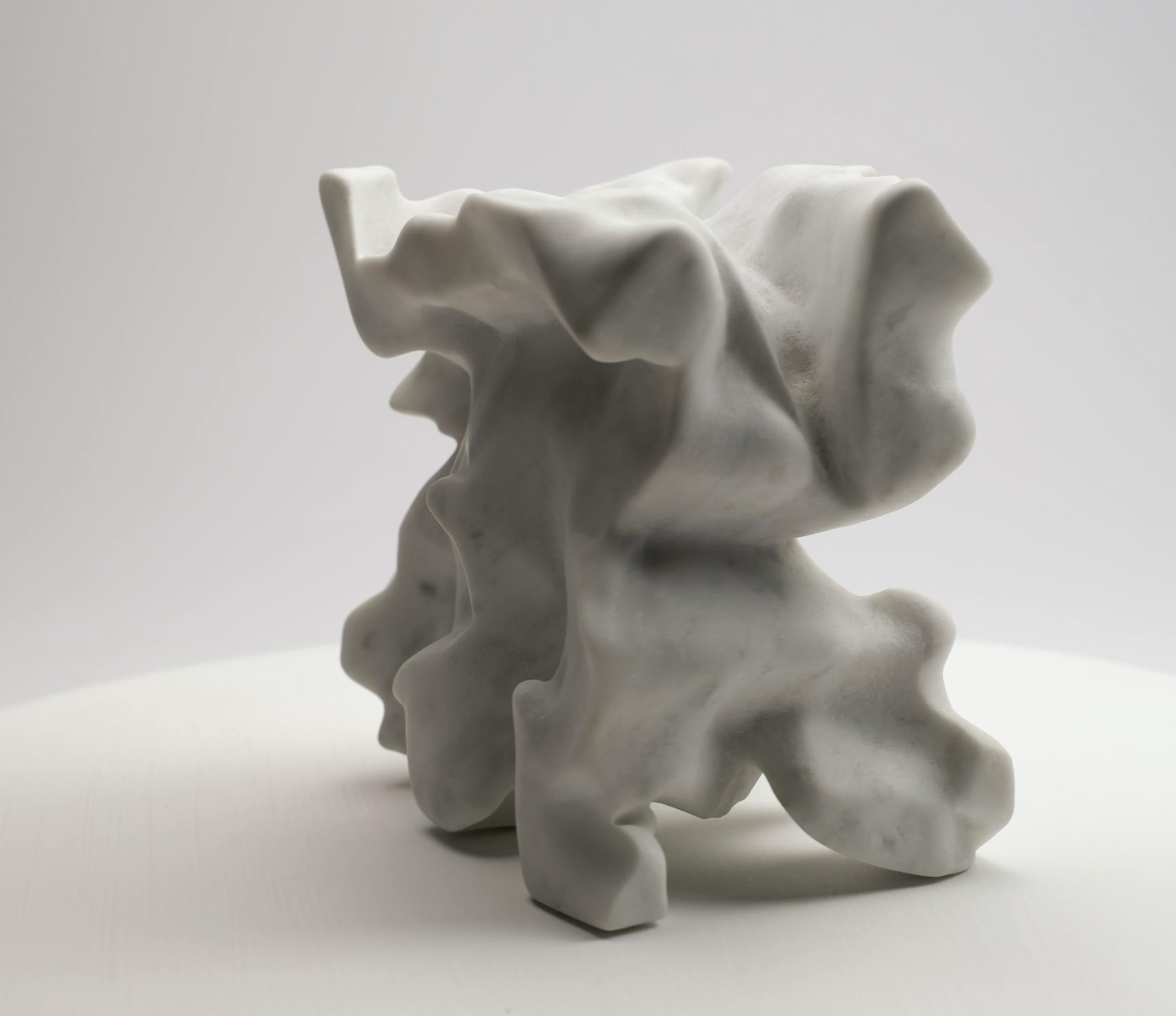 El Greco par Richard Perry - Sculpture abstraite contemporaine, marbre de Carrare 14