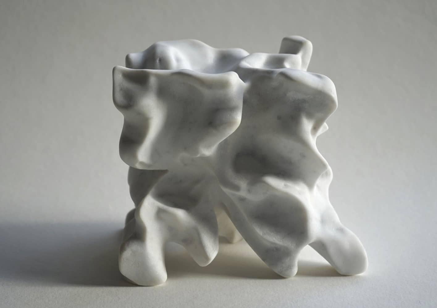 El Greco par Richard Perry - Sculpture abstraite contemporaine, marbre de Carrare 1