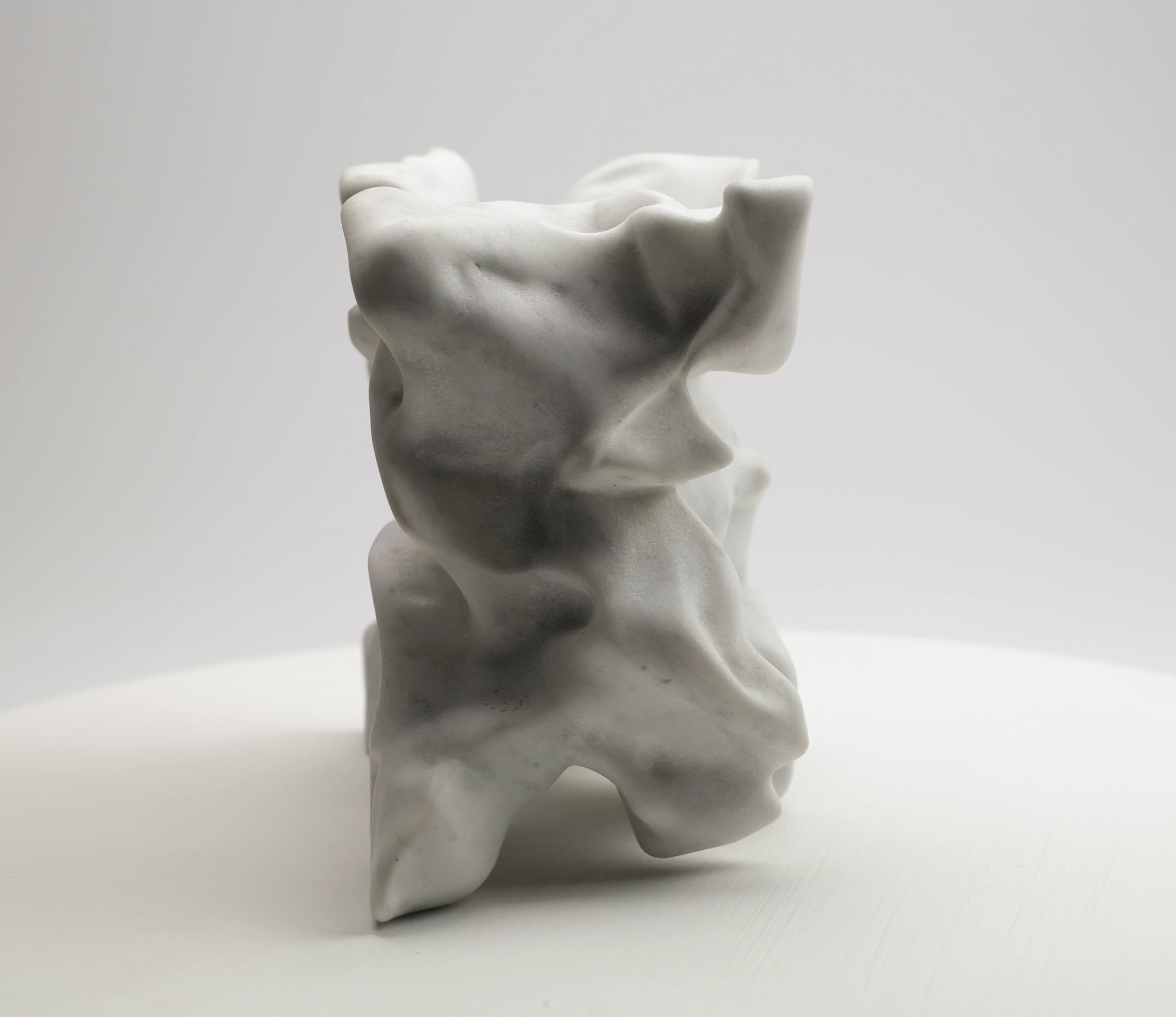 El Greco par Richard Perry - Sculpture abstraite contemporaine, marbre de Carrare 7
