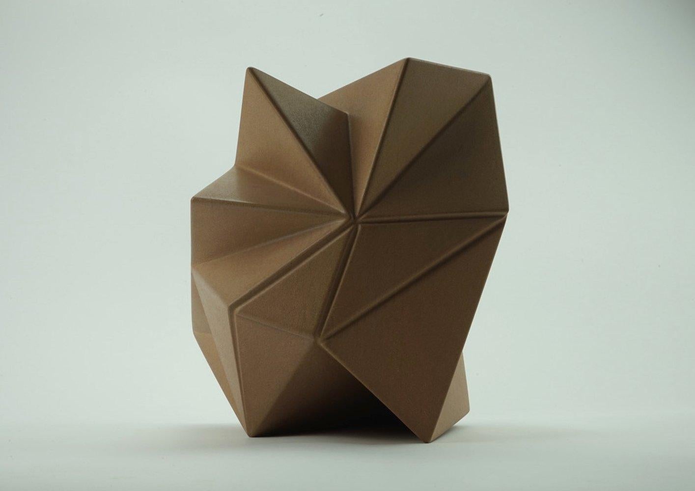 Halley 4 de Richard Perry - Sculpture abstraite, grès, géométrique, équilibre en vente 2