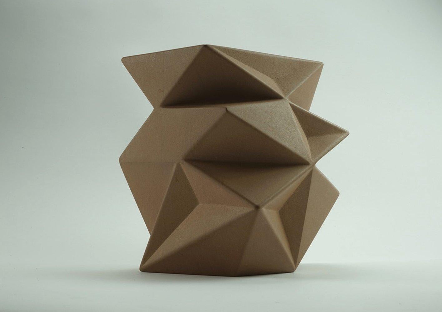 Halley 4 de Richard Perry - Sculpture abstraite, grès, géométrique, équilibre en vente 3