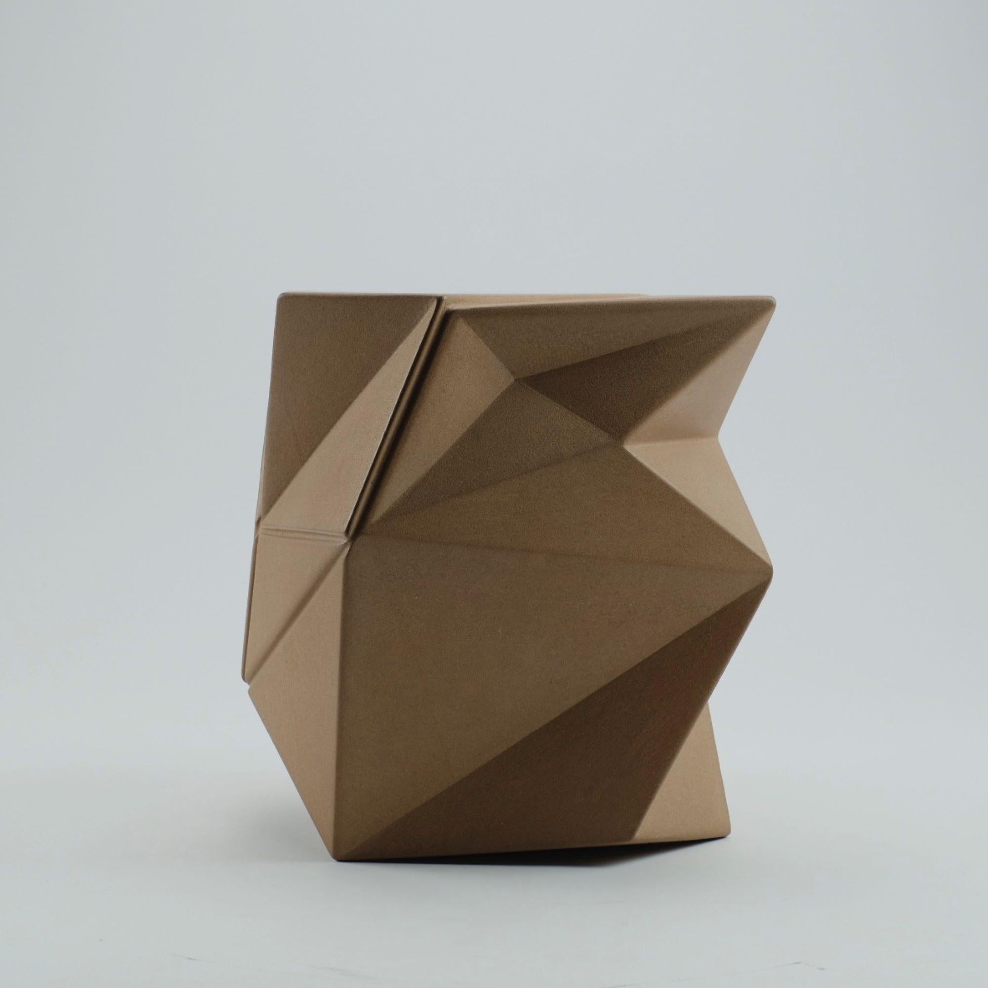 Halley 4 de Richard Perry - Sculpture abstraite, grès, géométrique, équilibre en vente 7