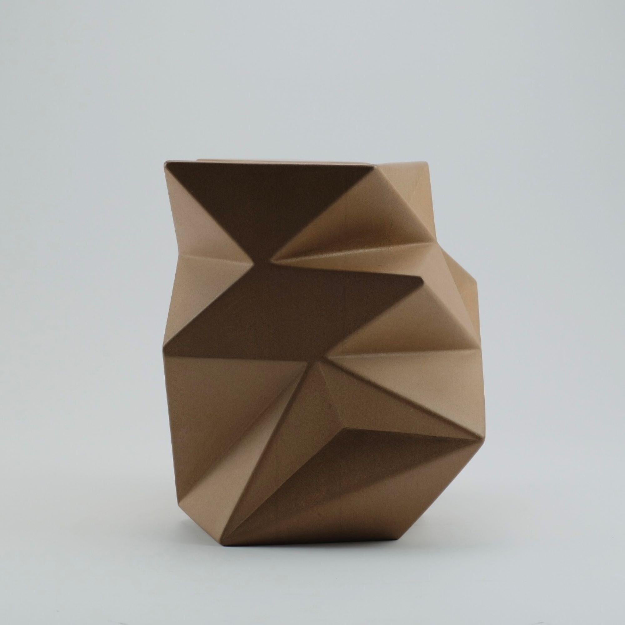 Halley 4 de Richard Perry - Sculpture abstraite, grès, géométrique, équilibre en vente 8