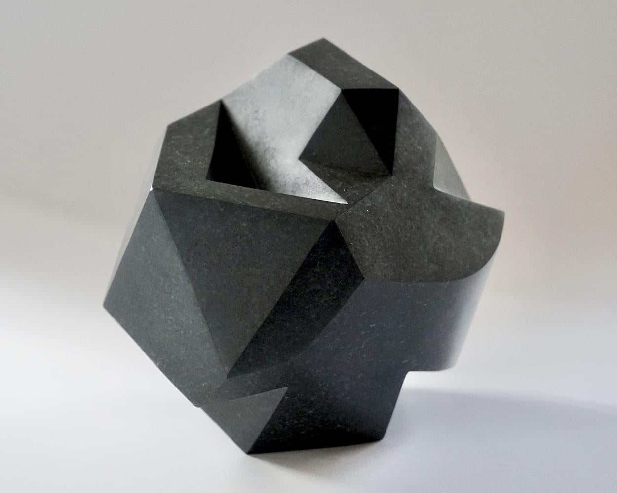 Little Halley 8 by Richard Perry - Geometric abstract sculpture, black colour For Sale 1