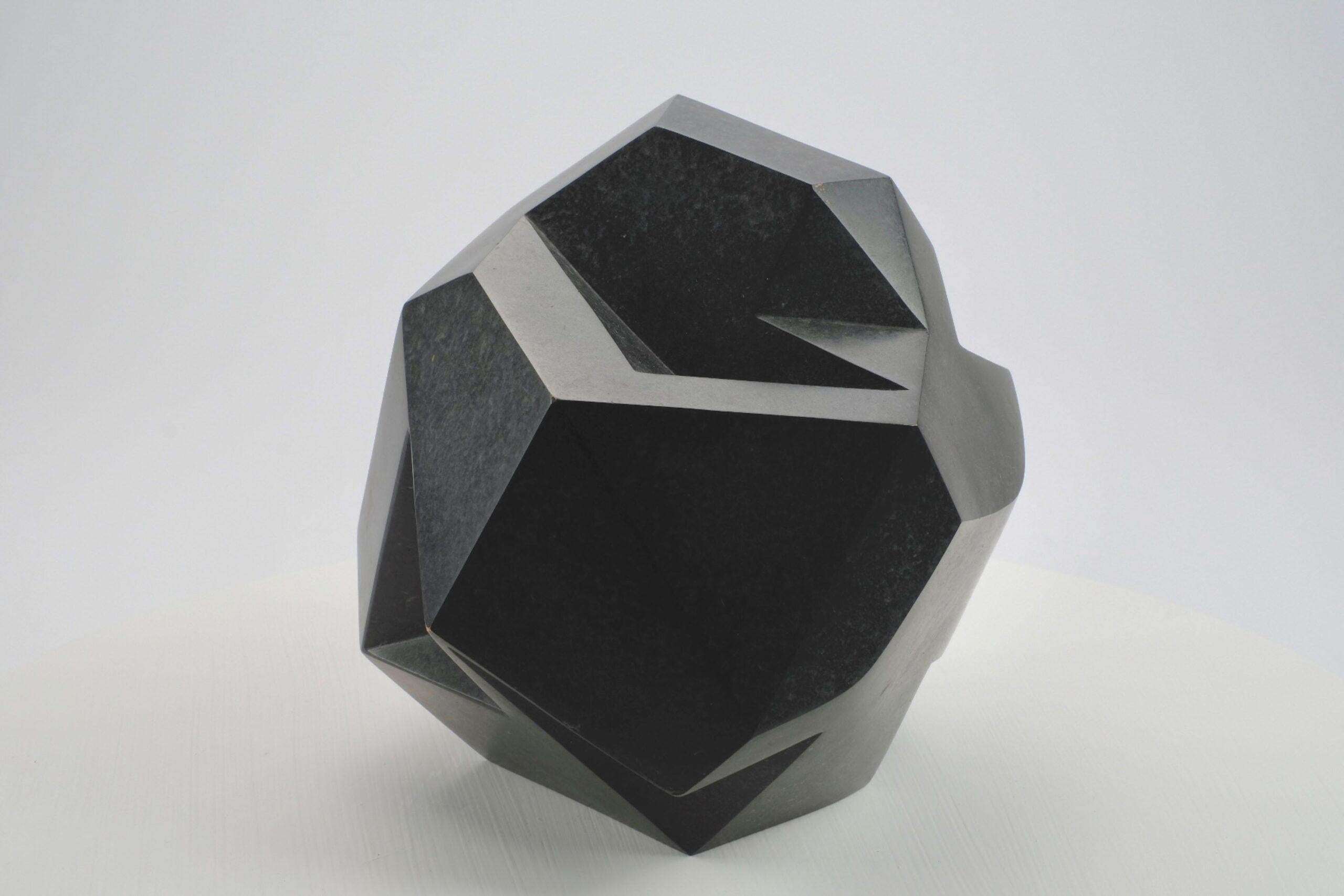 Little Halley 8 by Richard Perry - Geometric abstract sculpture, black colour For Sale 3