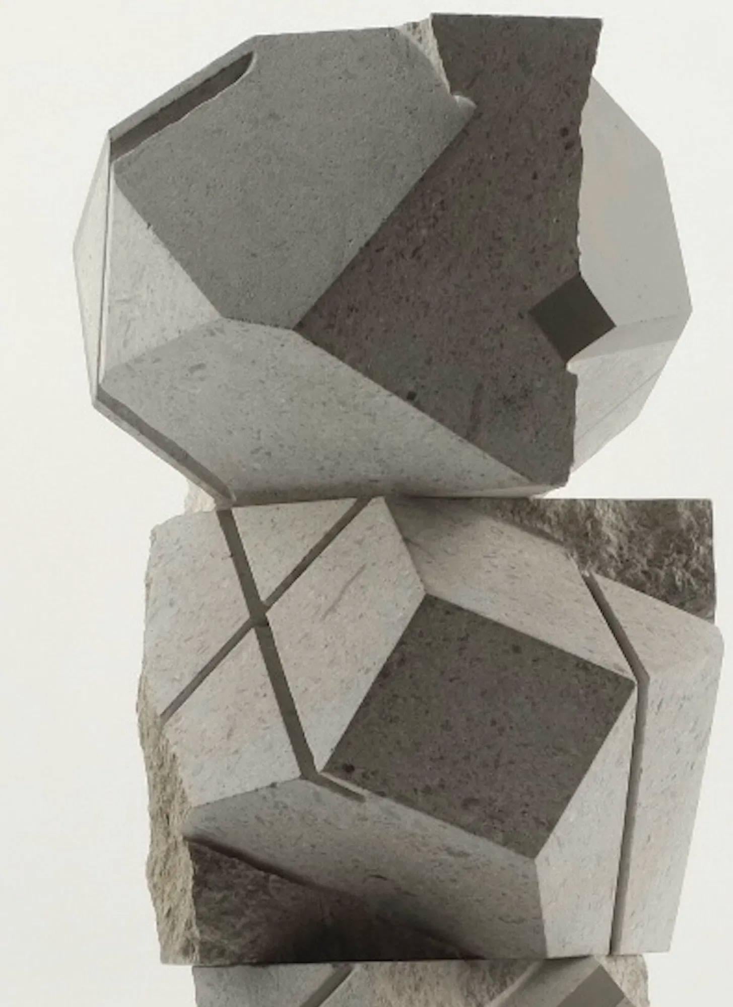Three Stacks by Richard Perry - abstract geometric stone sculpture, vertical en vente 7