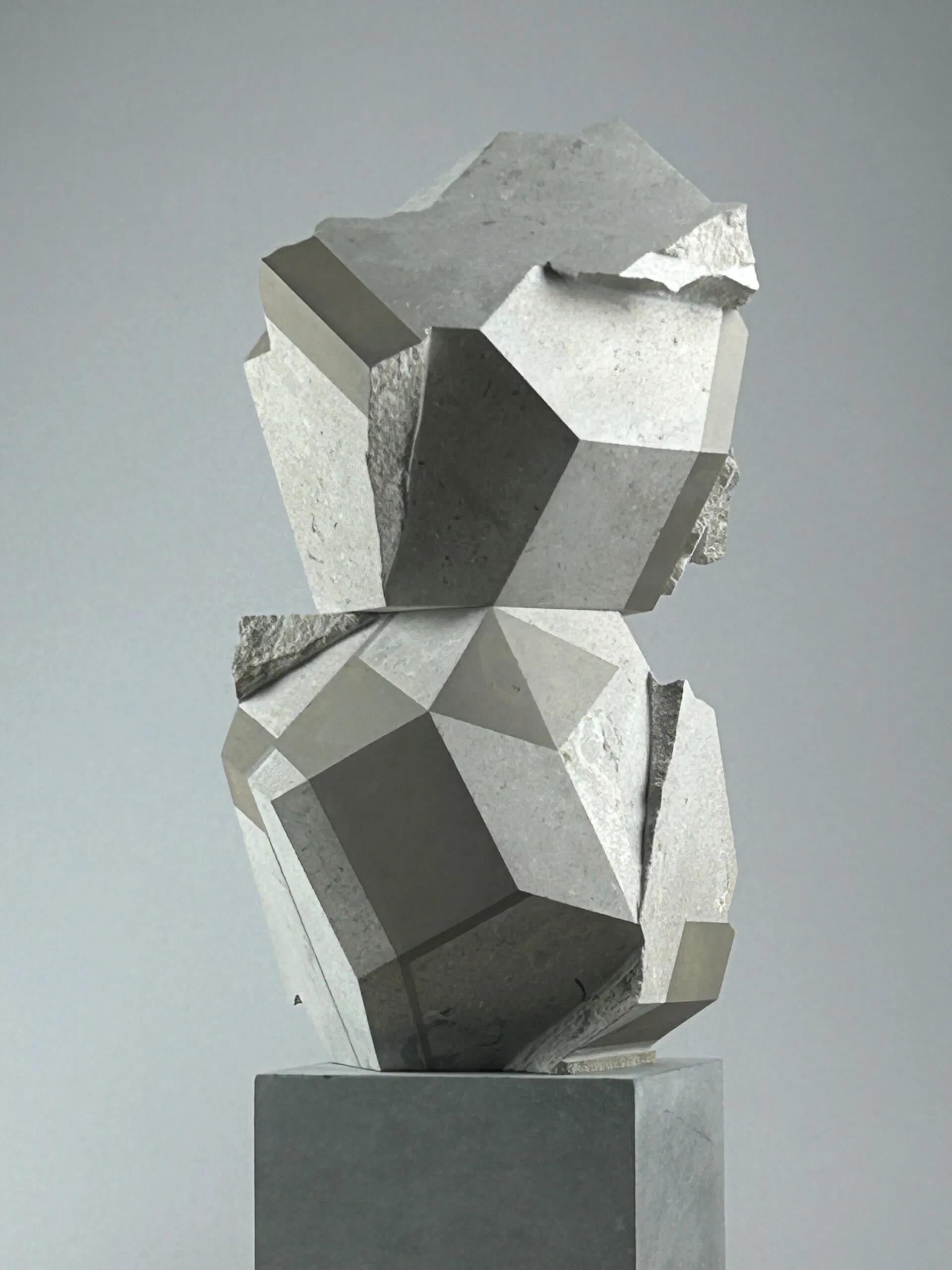 Two Stacks by Richard Perry - abstract geometric stone sculpture, vertical, gray en vente 2