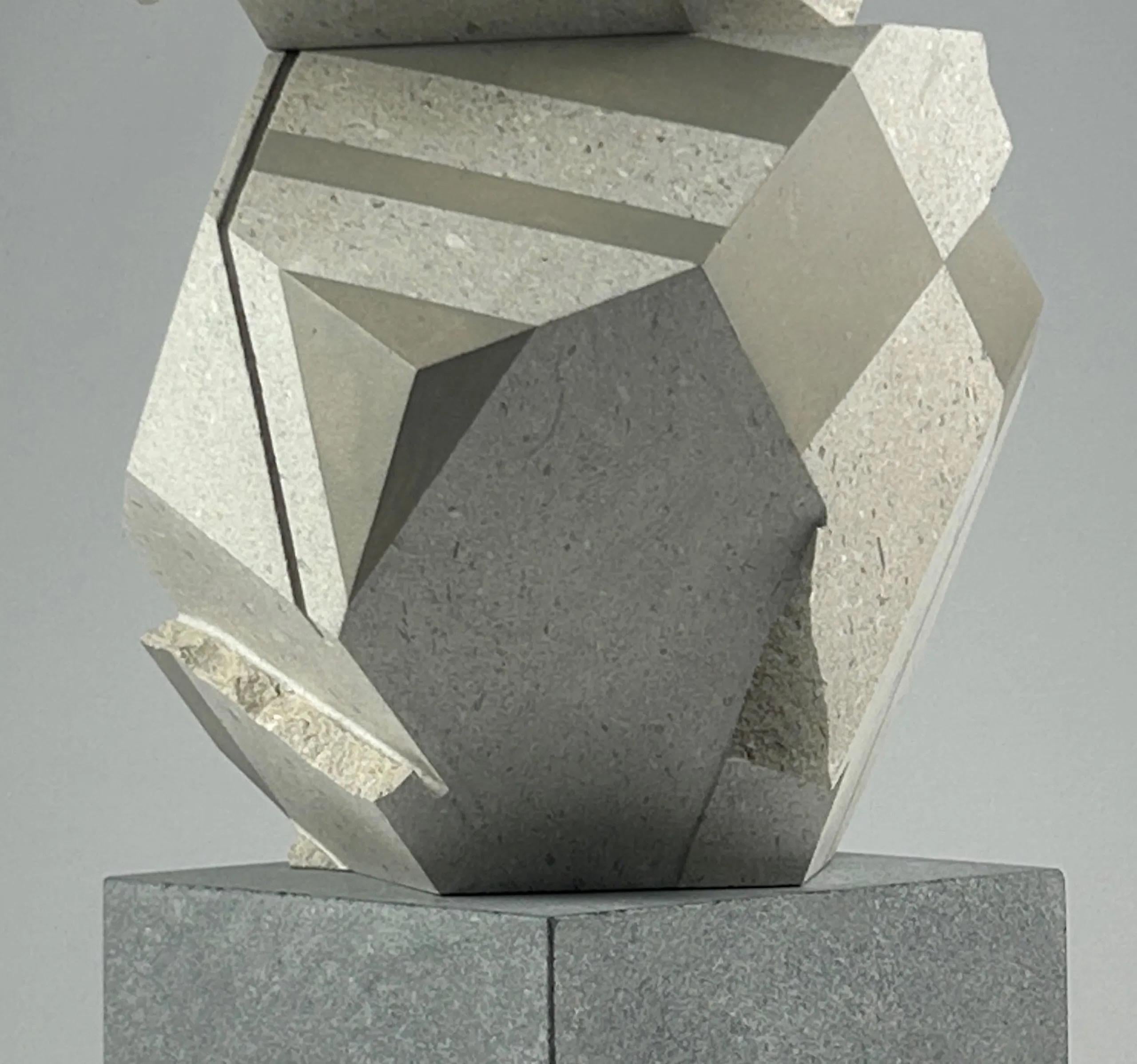 Two Stacks by Richard Perry - abstract geometric stone sculpture, vertical, gray en vente 4