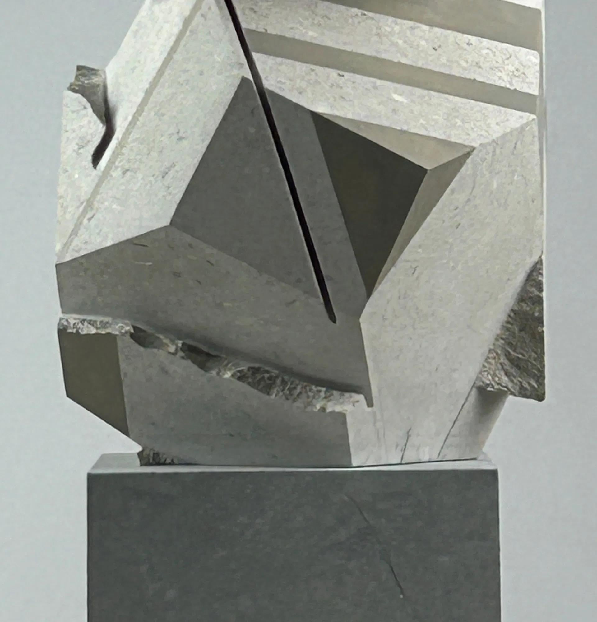 Two Stacks by Richard Perry - abstract geometric stone sculpture, vertical, gray en vente 5