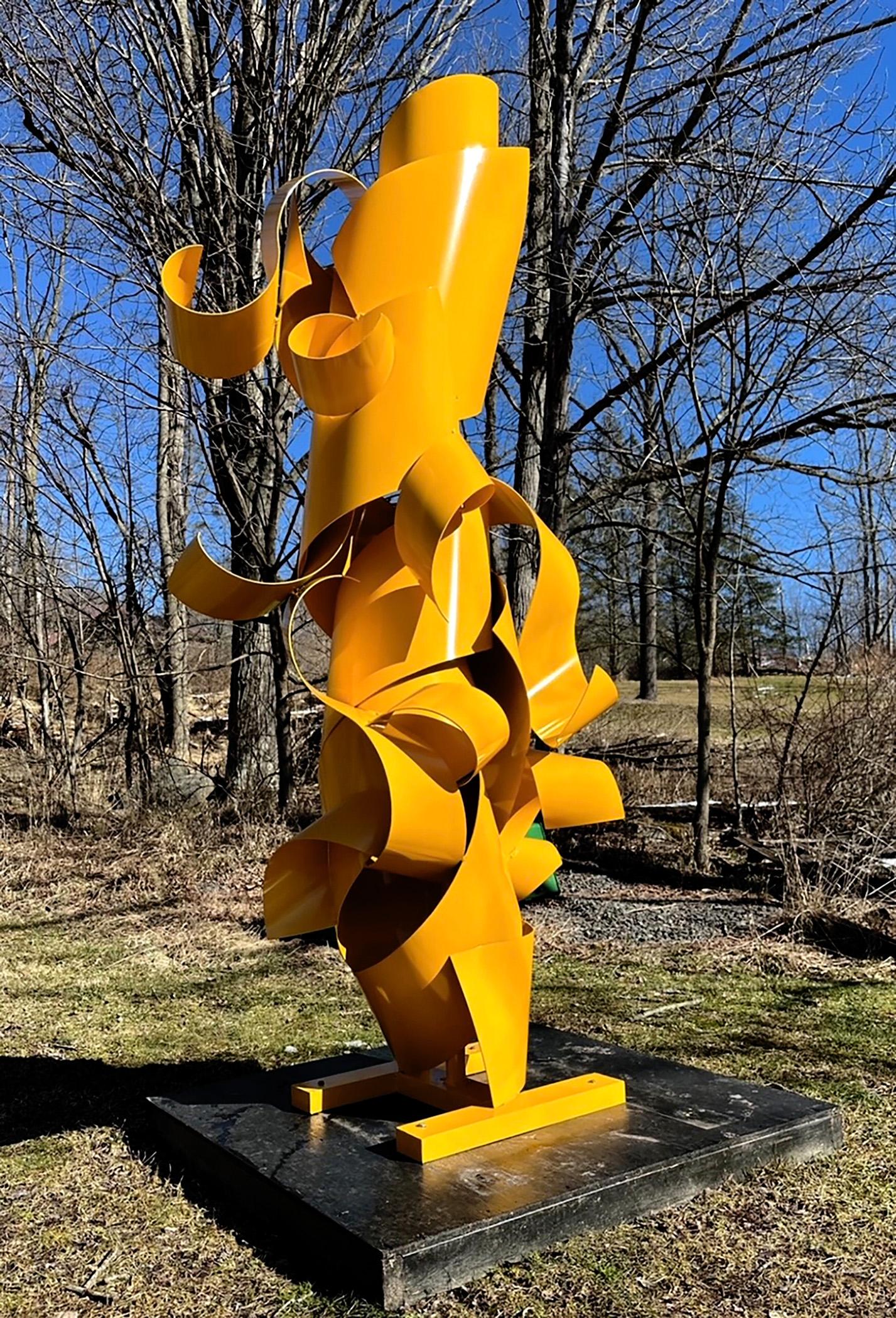 "Dahlie" Großformatige, abstrakte Metallskulptur aus Aluminium in Gelb