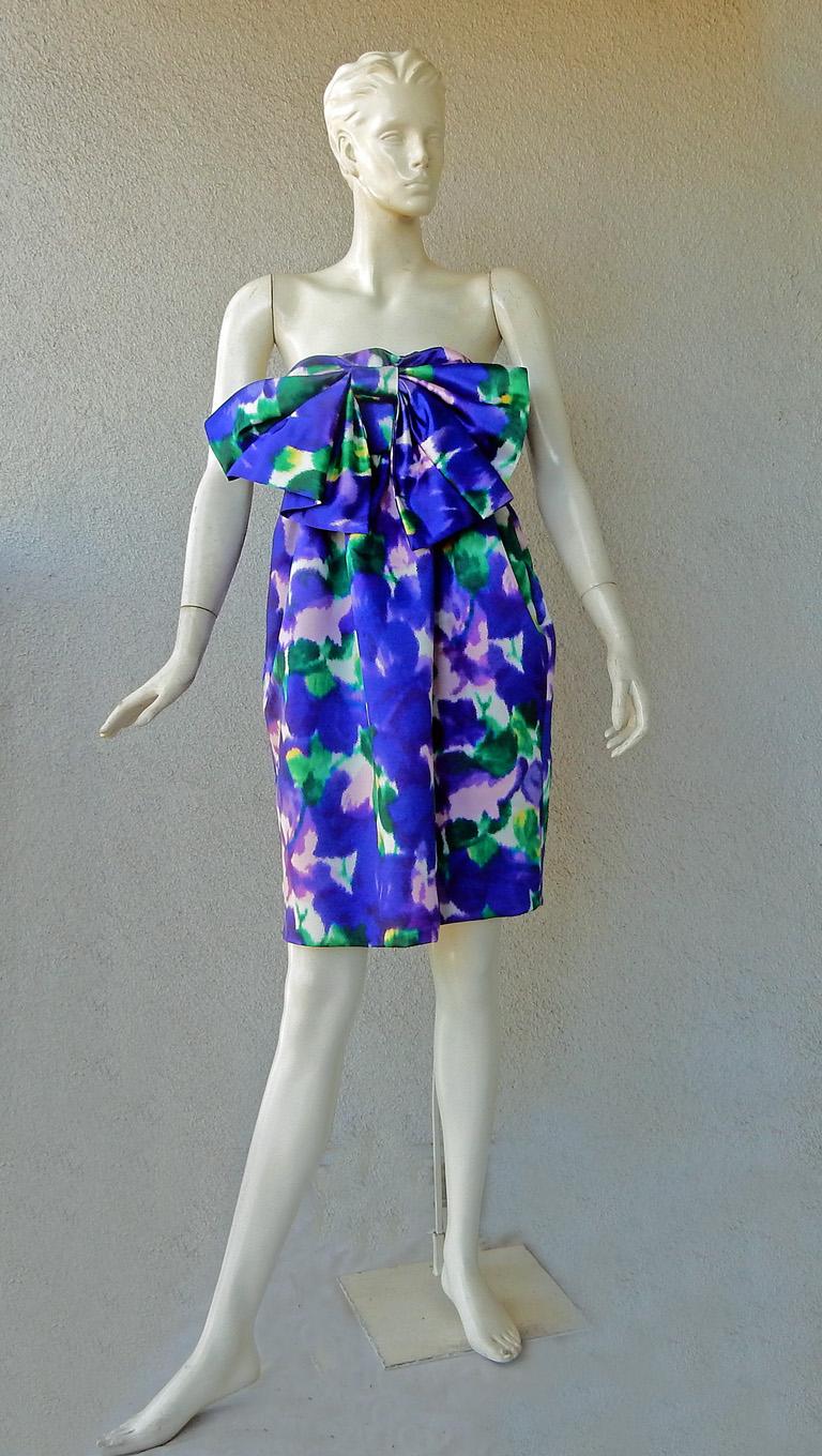 A Richard Quinn Runway Duchess Satin & Silk Coat Dress Ensemble en vente 1