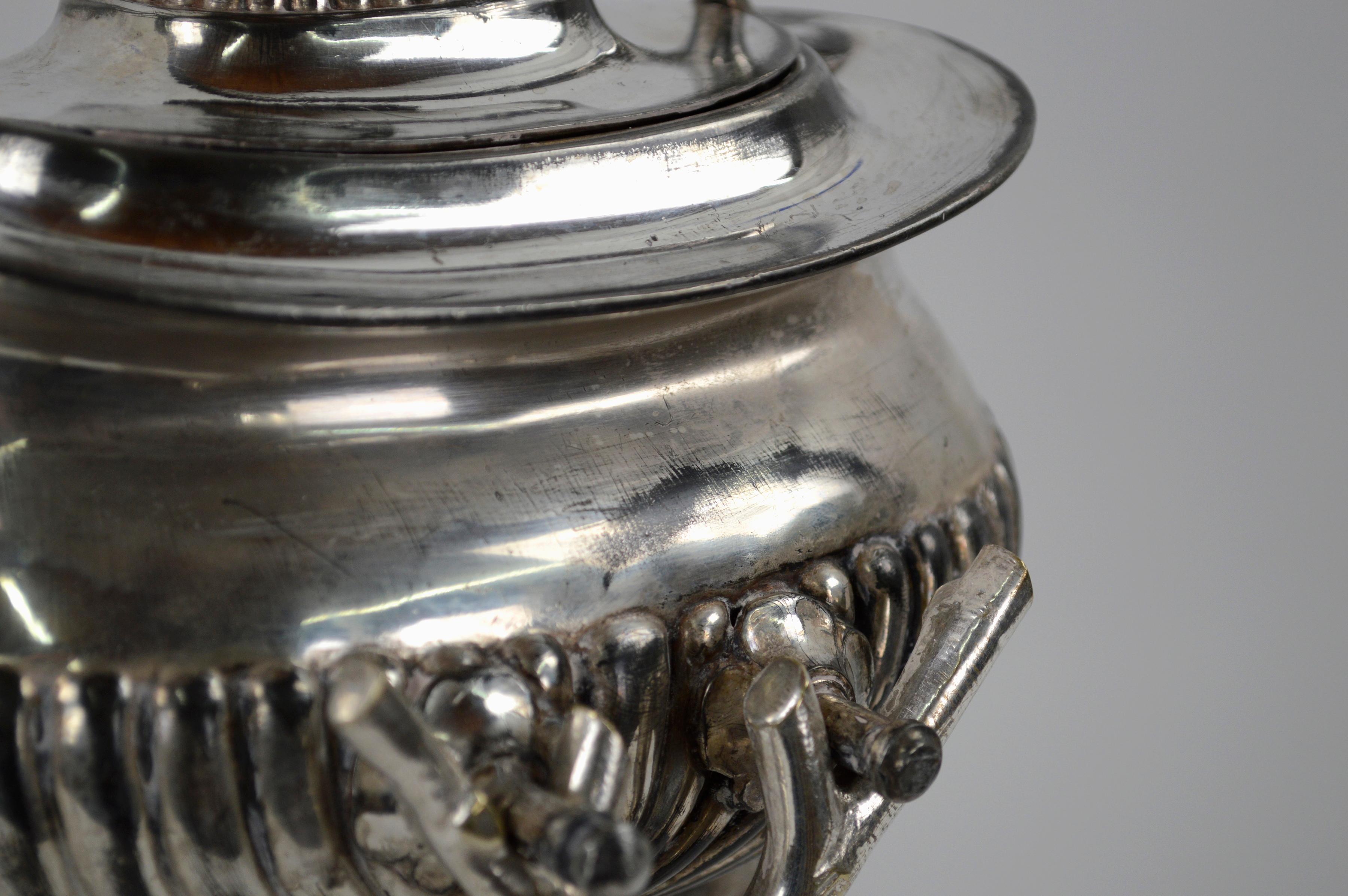 Richard Richardson Sheffield Edwardian Silverplate Tilting Spirit Kettle/Teapot In Good Condition For Sale In Soquel, CA