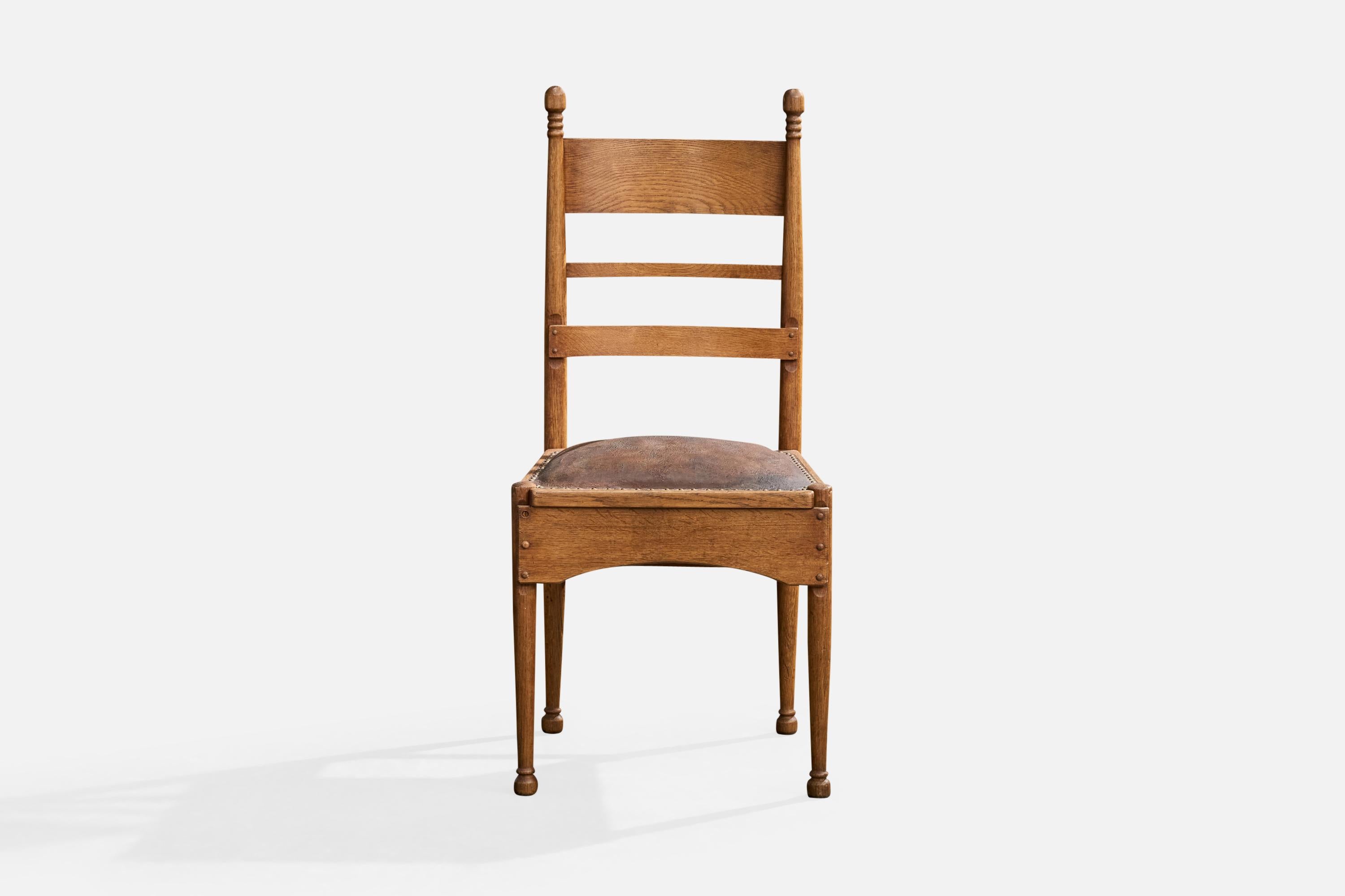 Richard Riemerschmid, Silla auxiliar, roble, cuero, Alemania, 1905 Alemán en venta