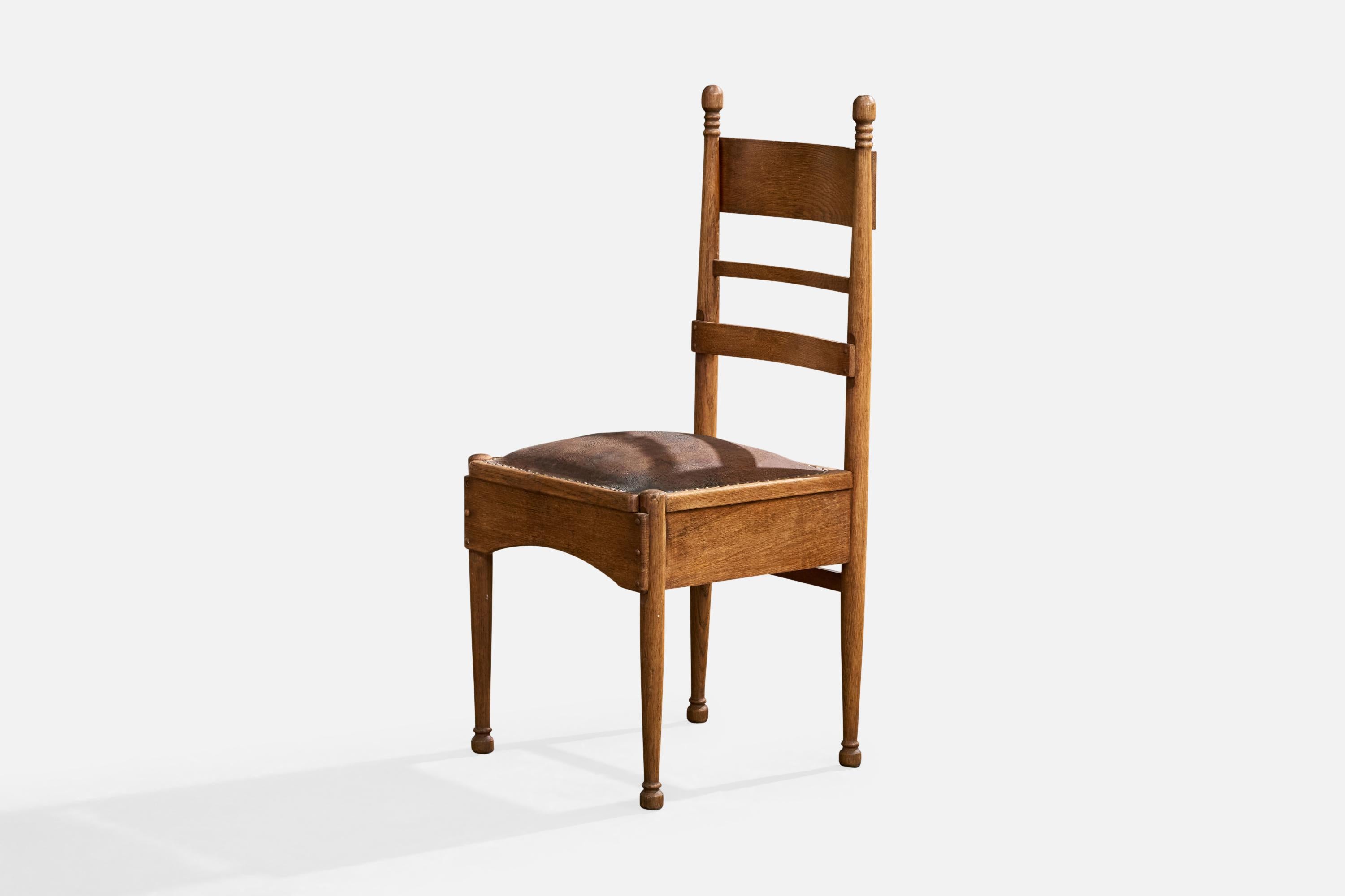 Richard Riemerschmid, Silla auxiliar, roble, cuero, Alemania, 1905 en Bueno estado para la venta en High Point, NC