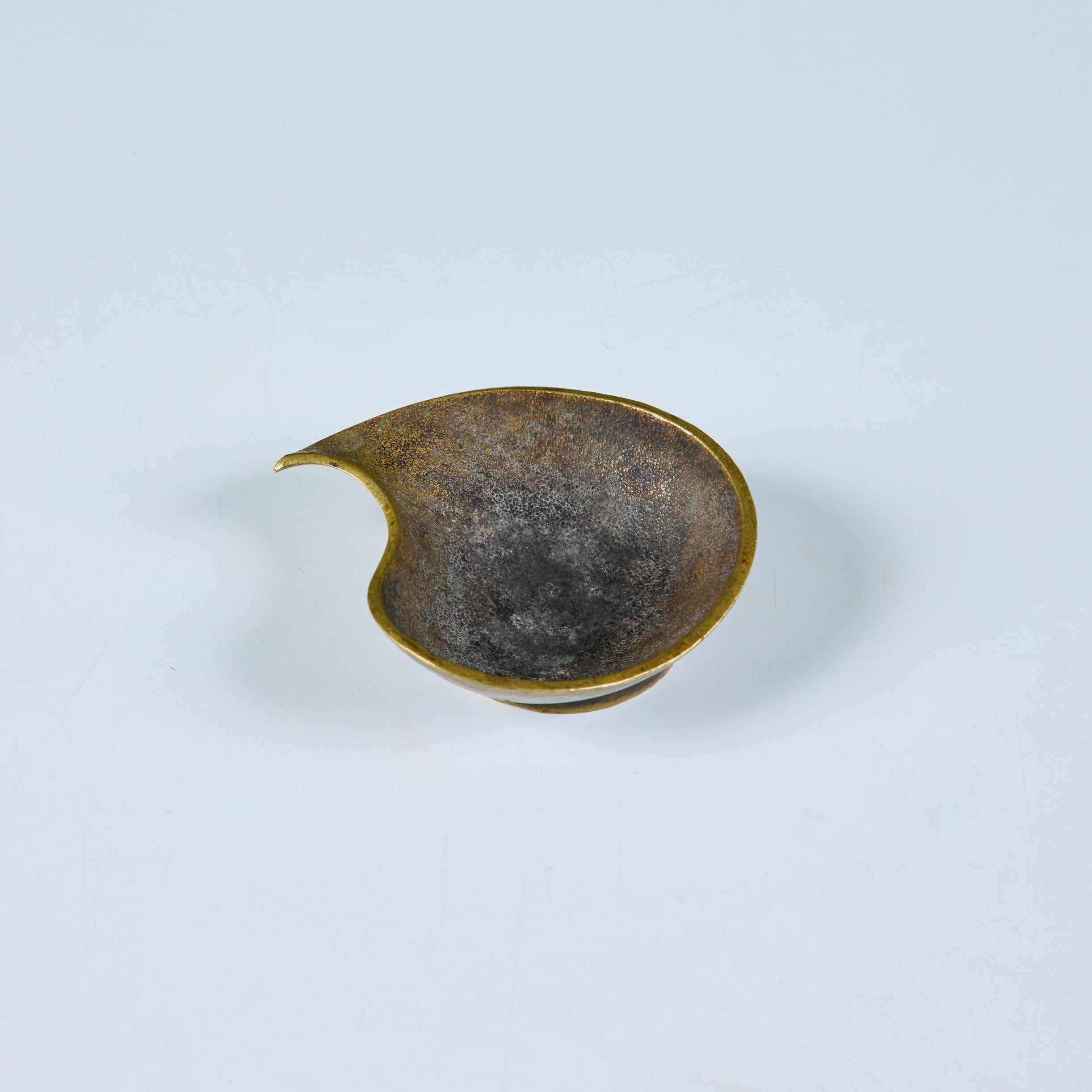 Richard Rohac Cast Bronze Teardrop Bowl (bol en forme de goutte d'eau) en vente 5