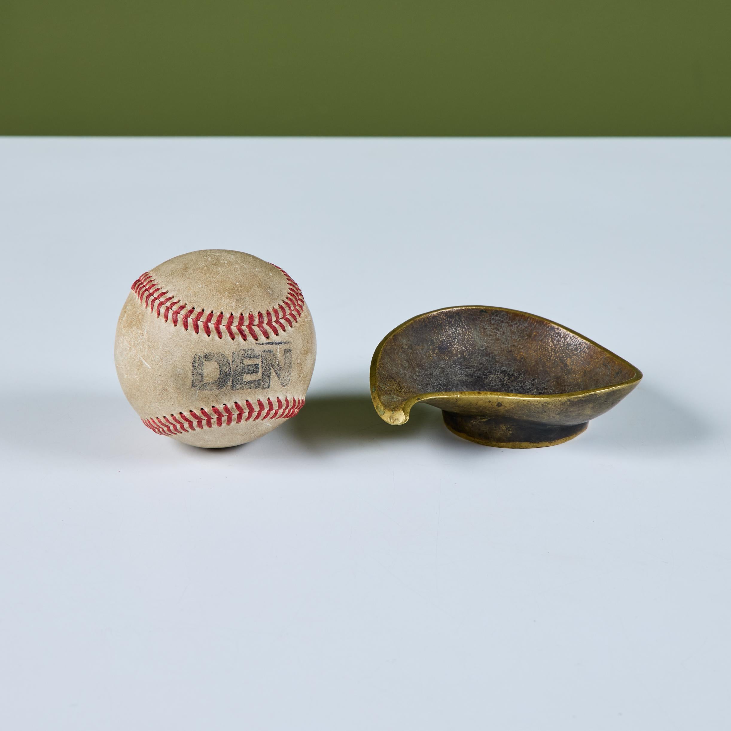 Autrichien Richard Rohac Cast Bronze Teardrop Bowl (bol en forme de goutte d'eau) en vente