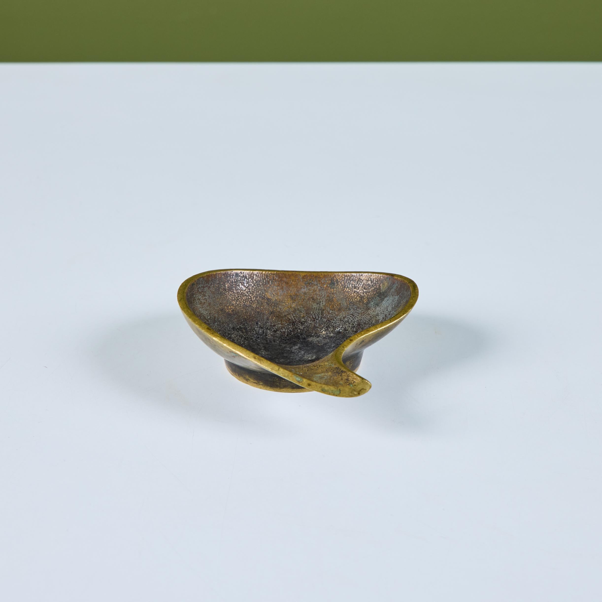 Richard Rohac Cast Bronze Teardrop Bowl (bol en forme de goutte d'eau) en vente 1
