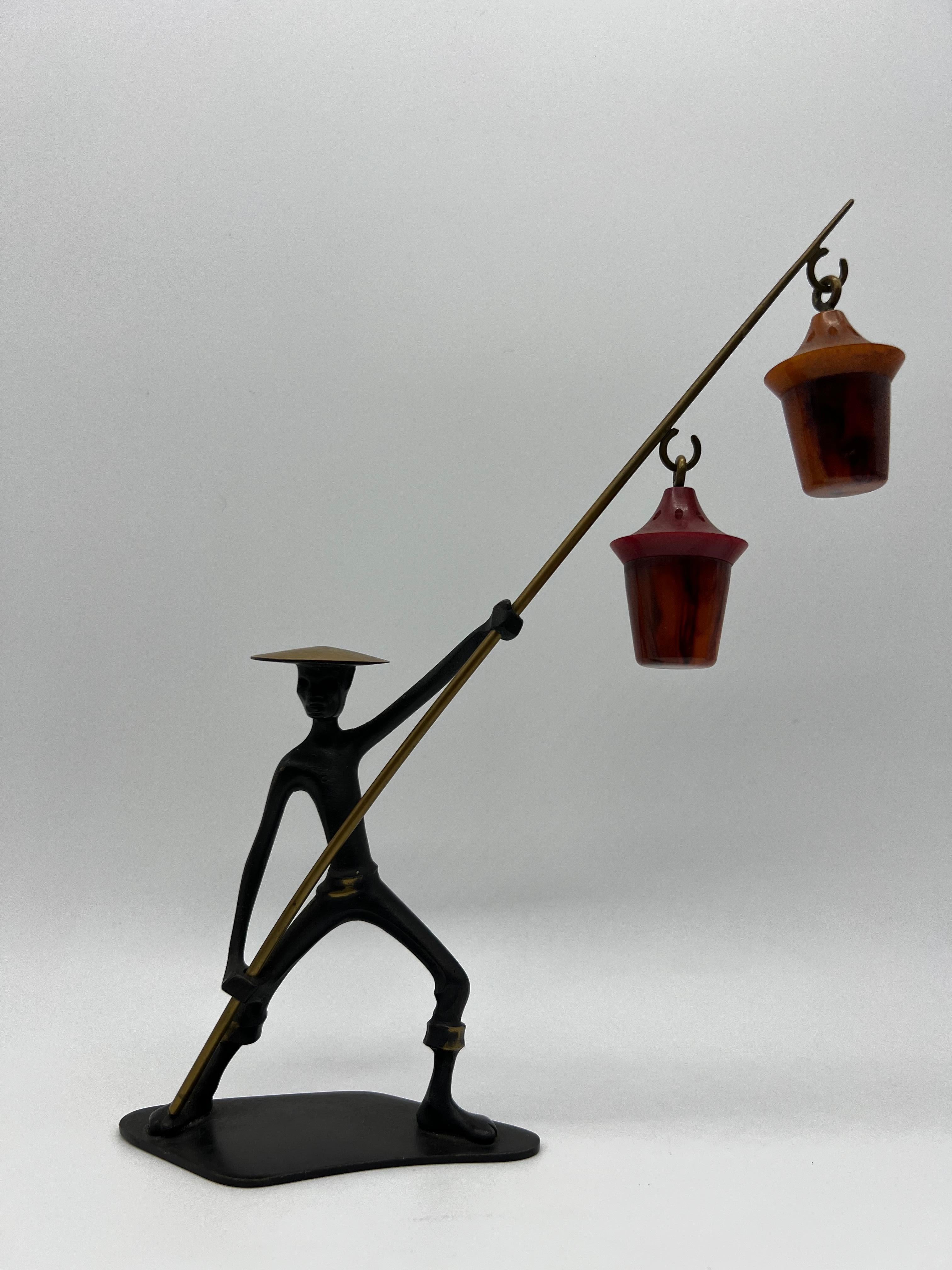 Chinesische Salz- und Pfefferstreuer-Skulptur von Richard Rohac, 1955 (Sonstiges) im Angebot
