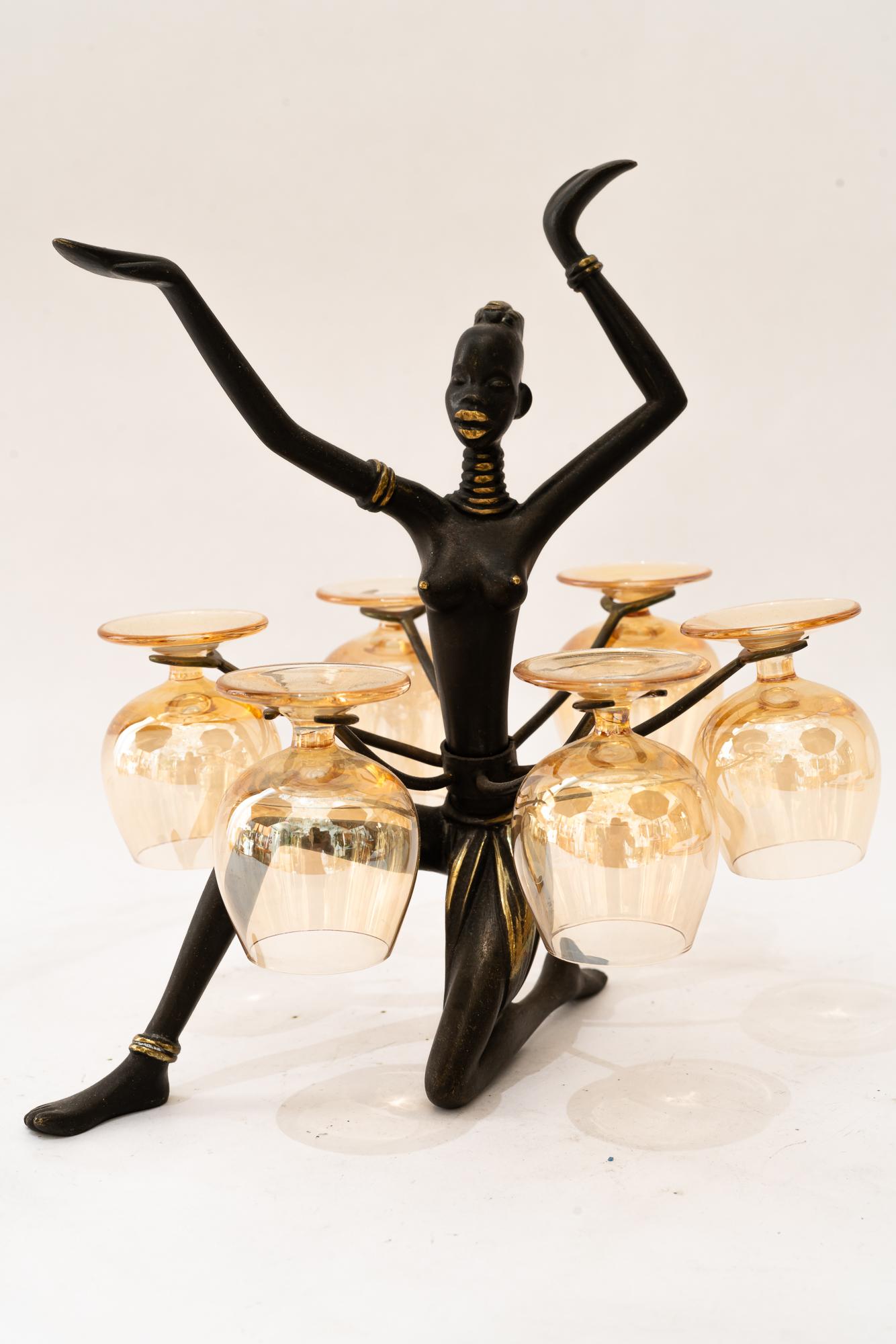 Richard Rohac Figur Glashalter um 1950 ( signiert ) (Österreichisch) im Angebot