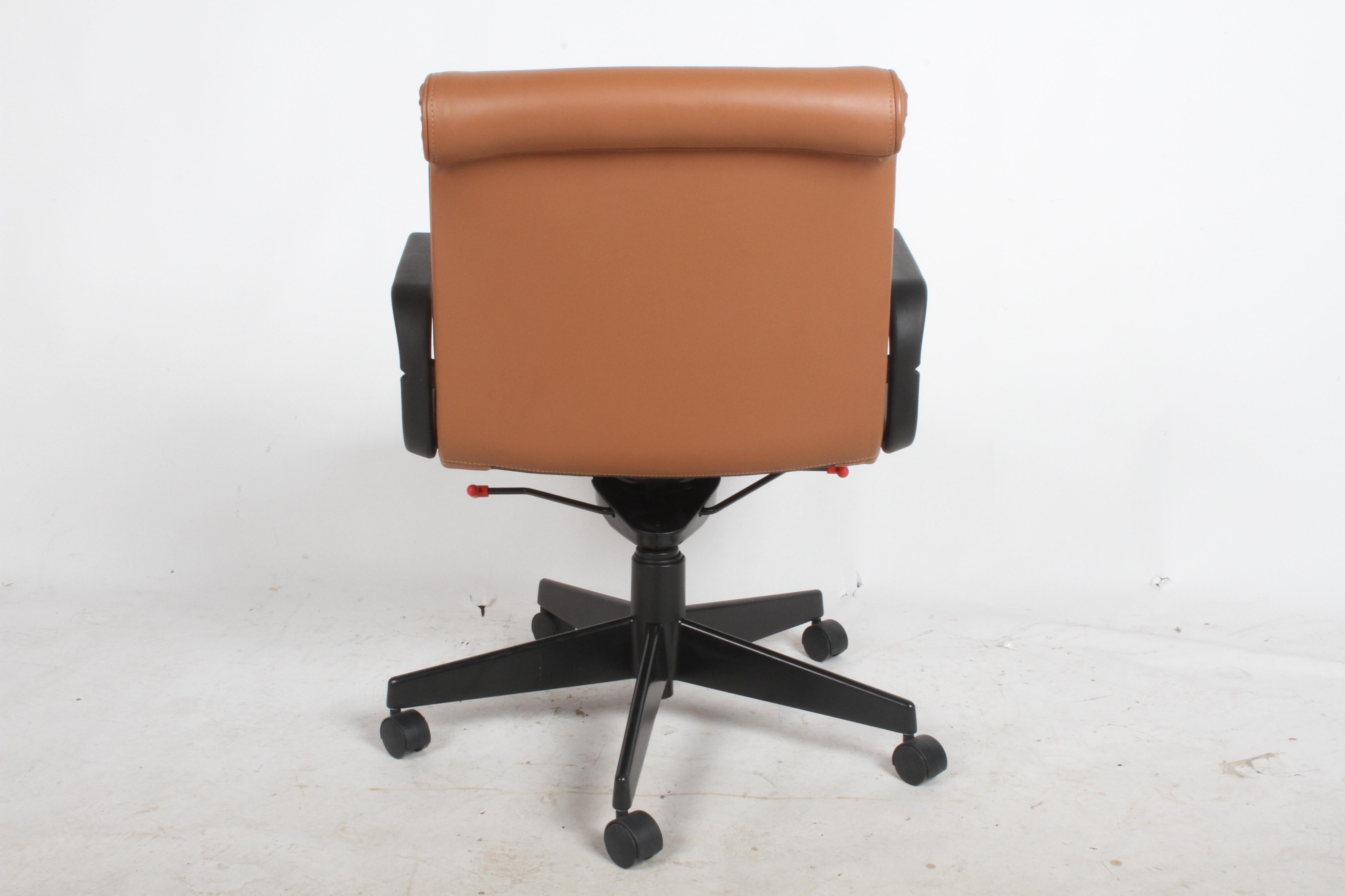 Late 20th Century Richard Sapper for Knoll Desk, Task, Executive or Conference Chair -Tan Leather