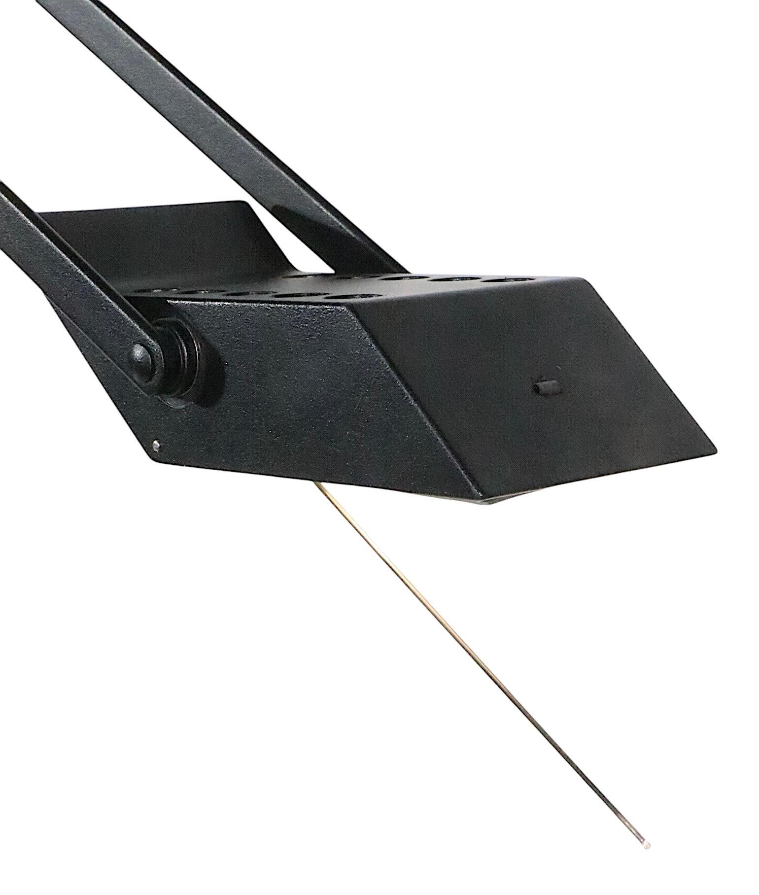 Richard Sapper Flex Arm Counterweigh Angle Poise Desk Lamp by Artimide c. 1970's For Sale 4