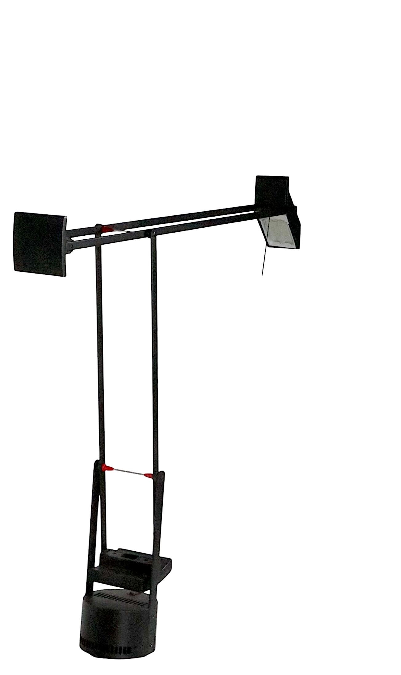 Metal Richard Sapper Flex Arm Counterweigh Angle Poise Desk Lamp by Artimide c. 1970's For Sale