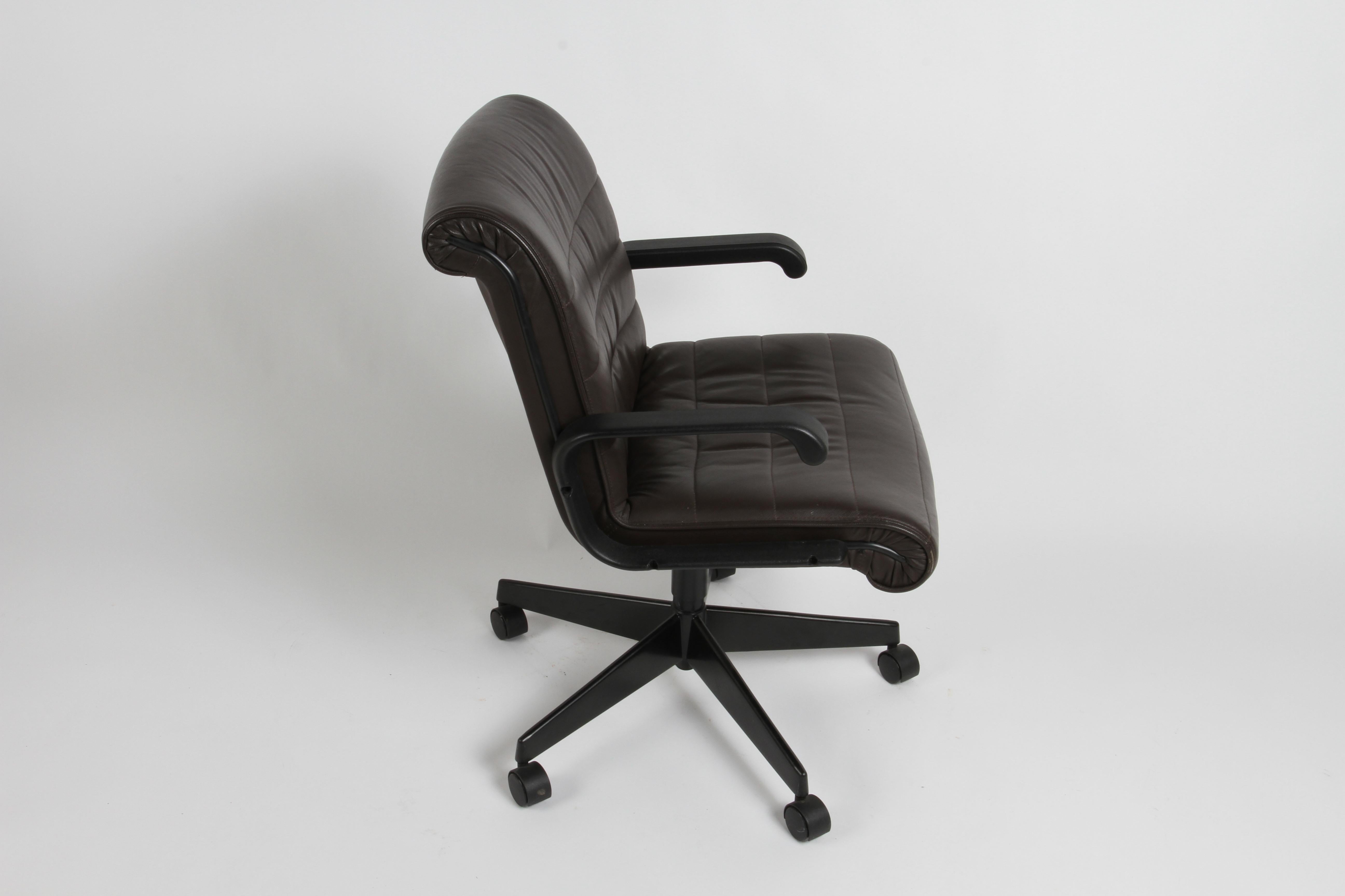 Richard Sapper for Knoll Desk Task Executive or Conference Chair - Brown Leather In Good Condition For Sale In St. Louis, MO