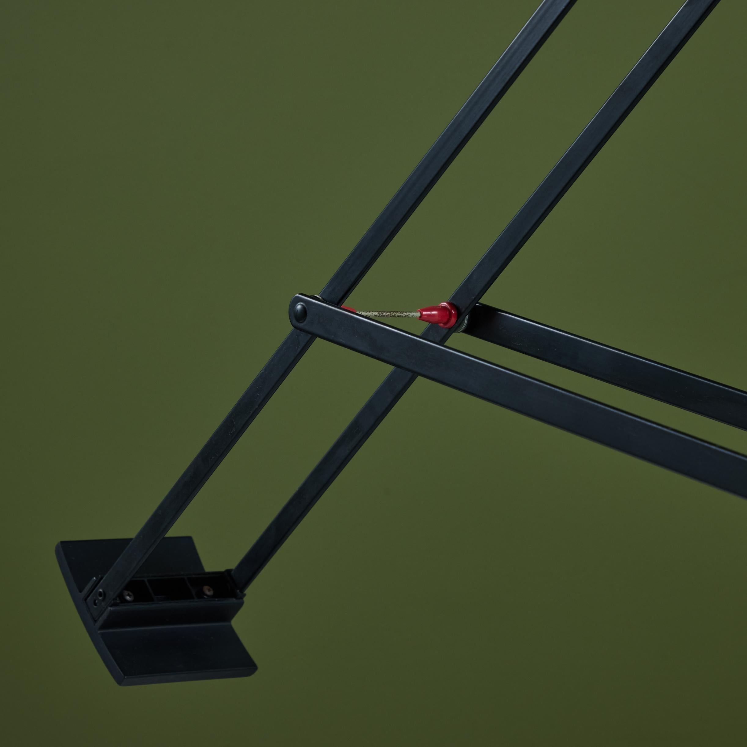 Richard Sapper 'Tizio' Desk Lamp for Artemide 5