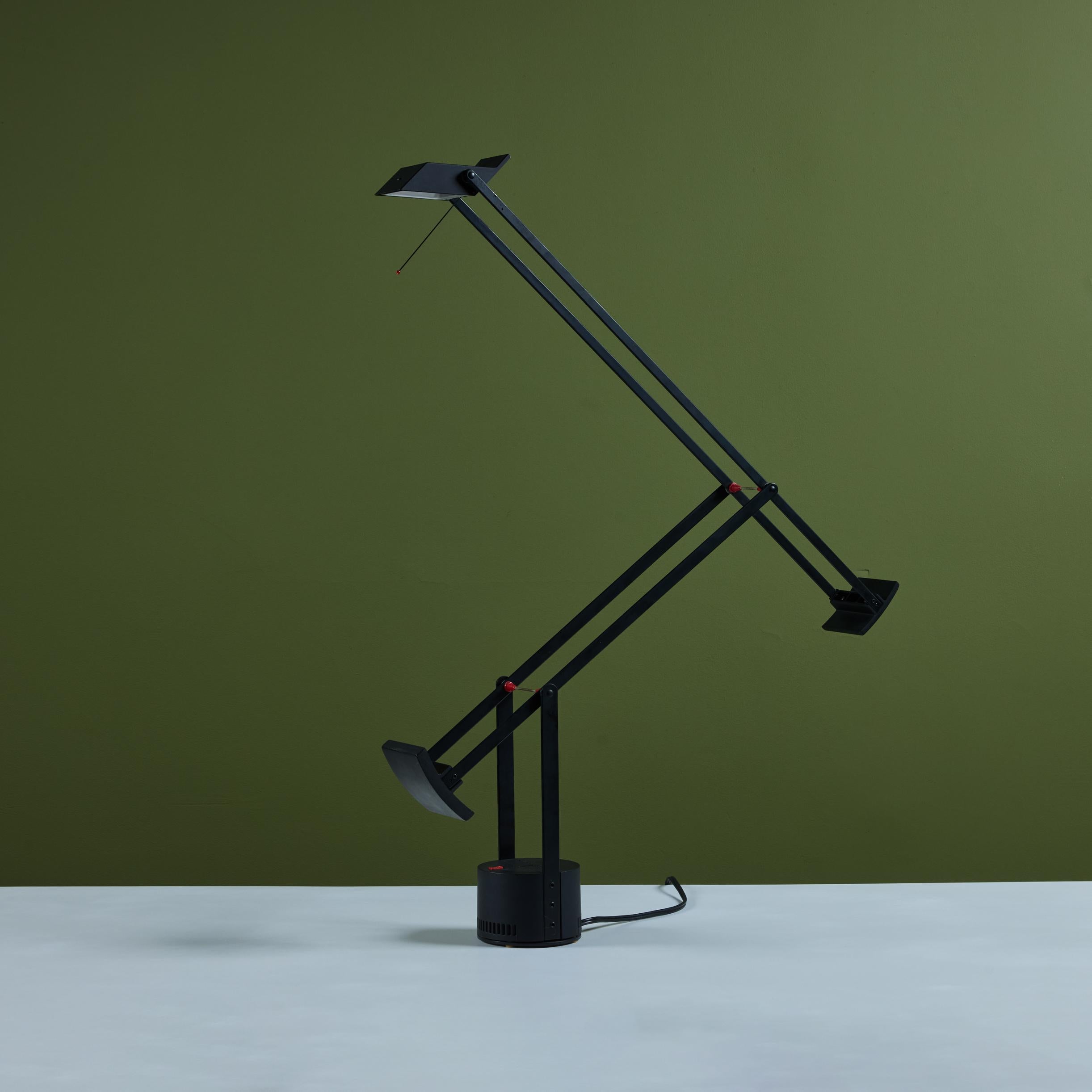 Richard Sapper 'Tizio' Desk Lamp for Artemide 1