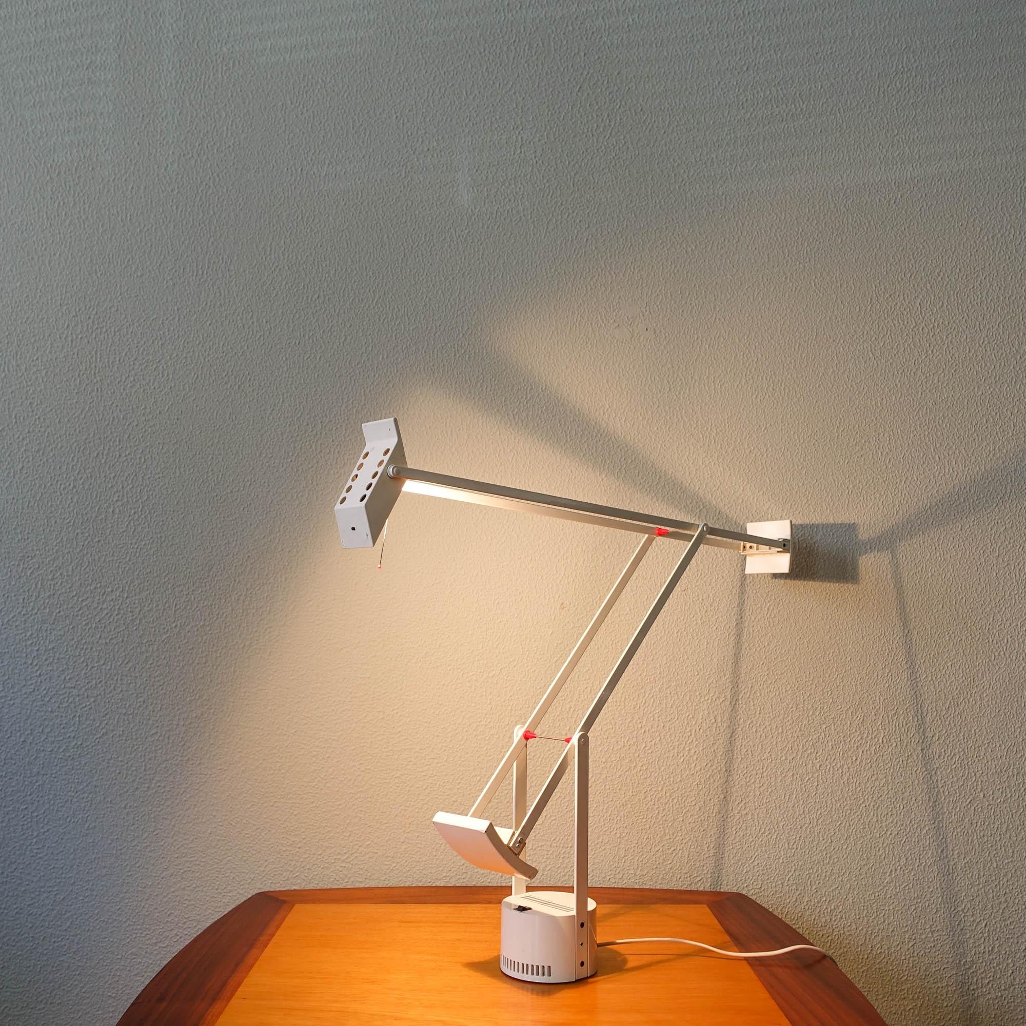 Richard Sapper ‘Tizio’ Table Lamp for  Artemide, Italy, 1972 For Sale 2