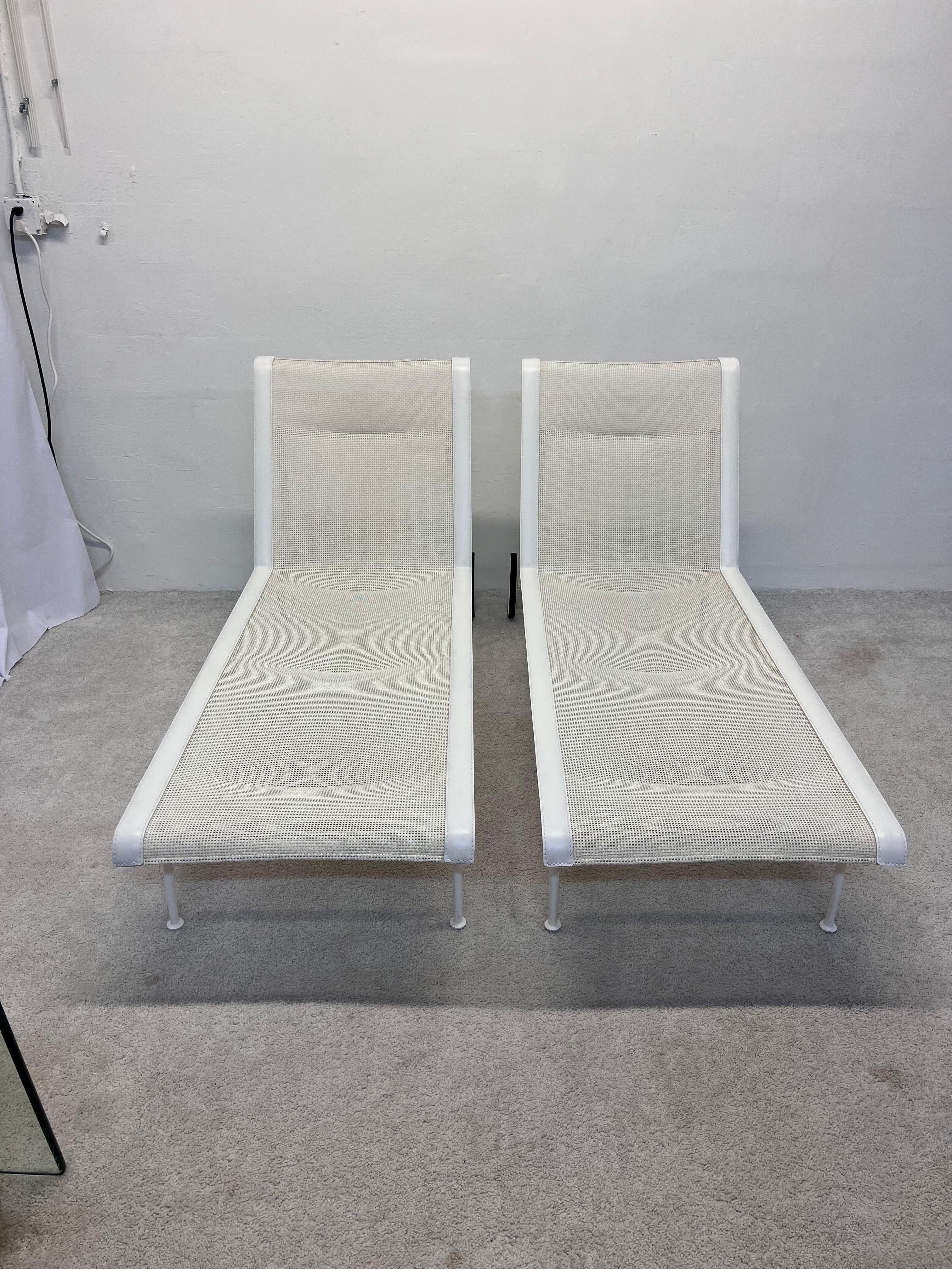 Richard Schultz 1966 Adjustable Outdoor Chaise Lounges for Knoll - a Pair 11