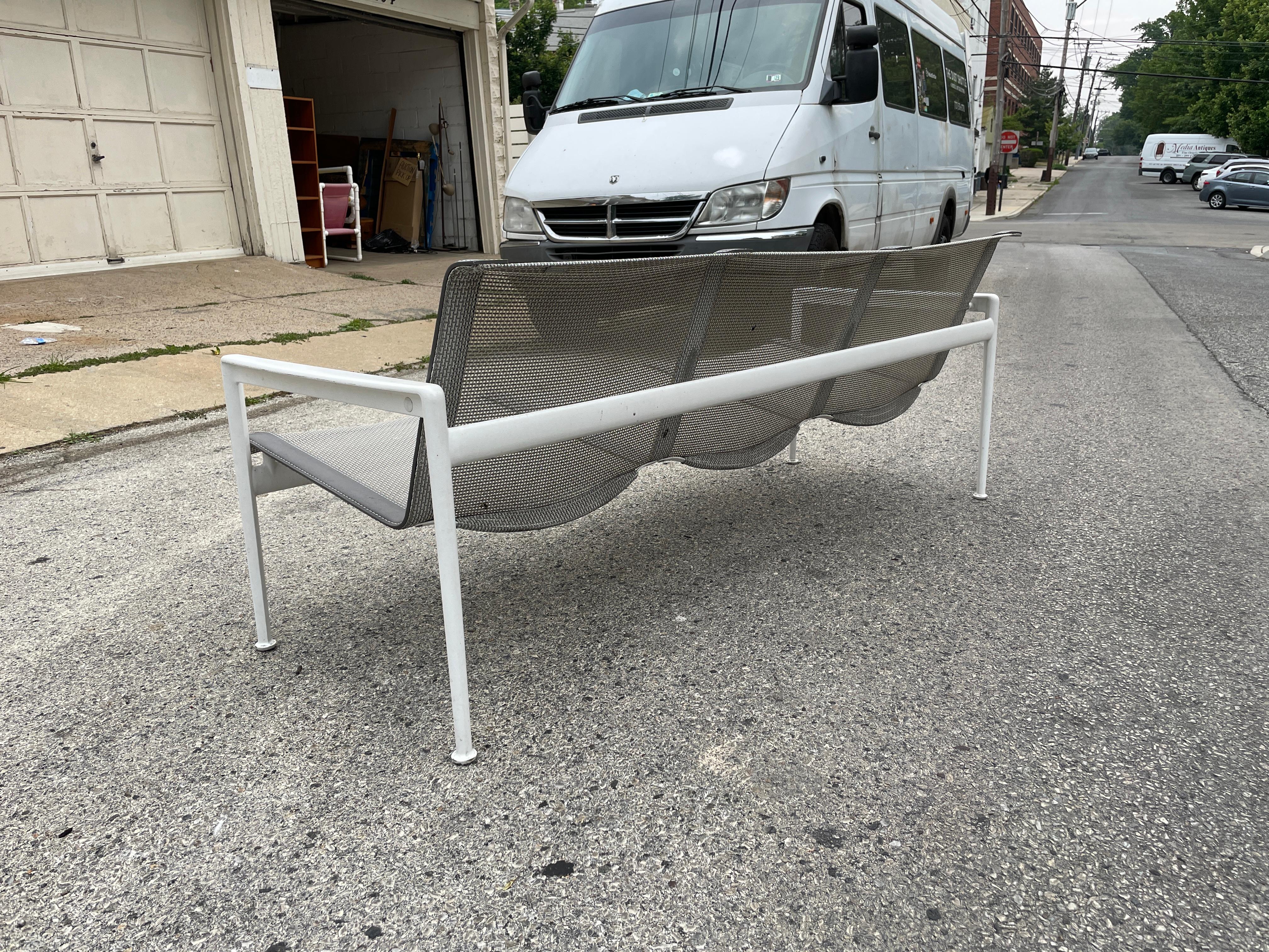Richard Schultz 1966 Collection Outdoor 3-Seat Sofa In Good Condition For Sale In Media, PA