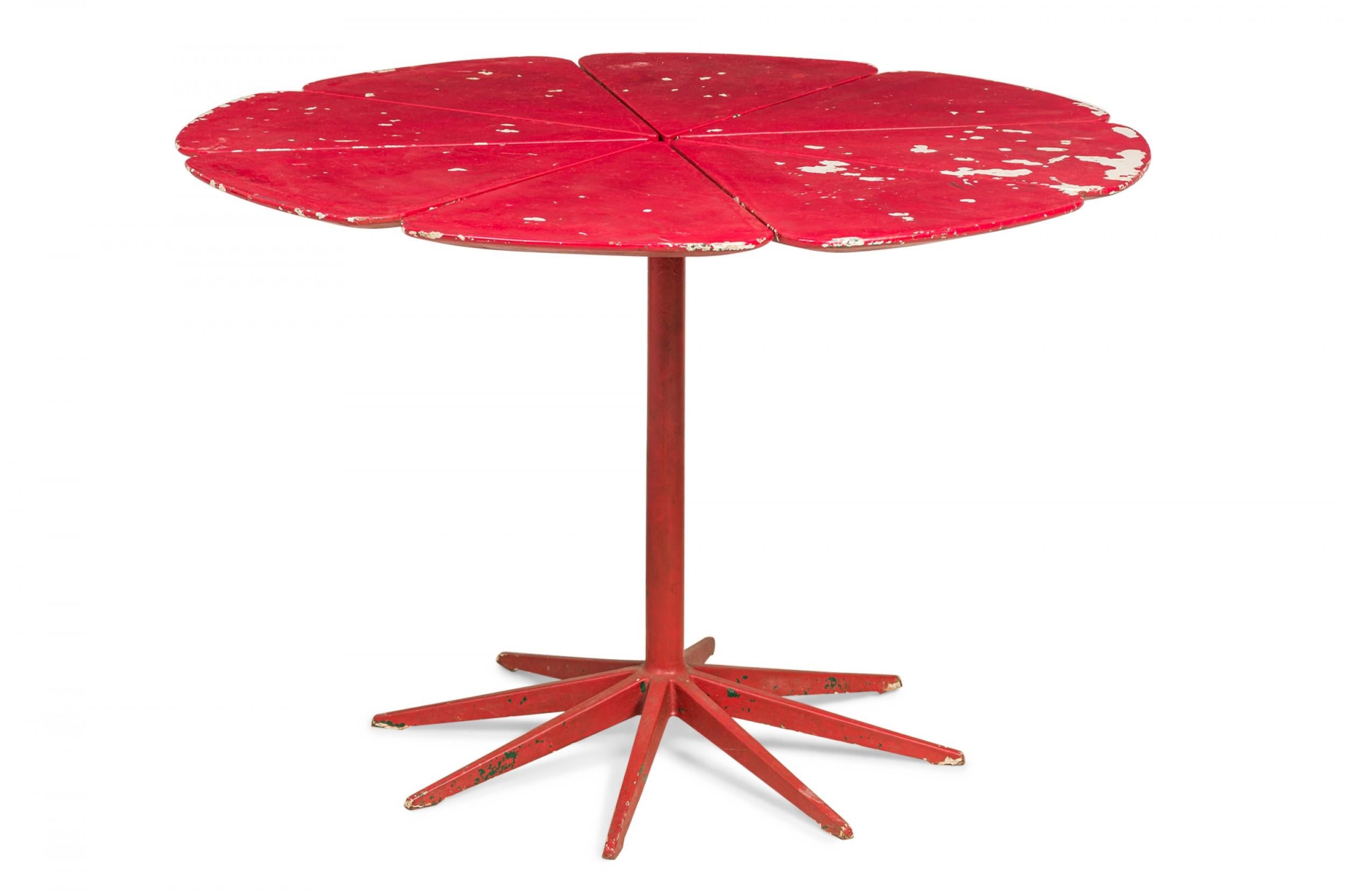 Mid-Century Modern Richard Schultz for Knoll International Red Lacquered Redwood 'Petal' Table For Sale